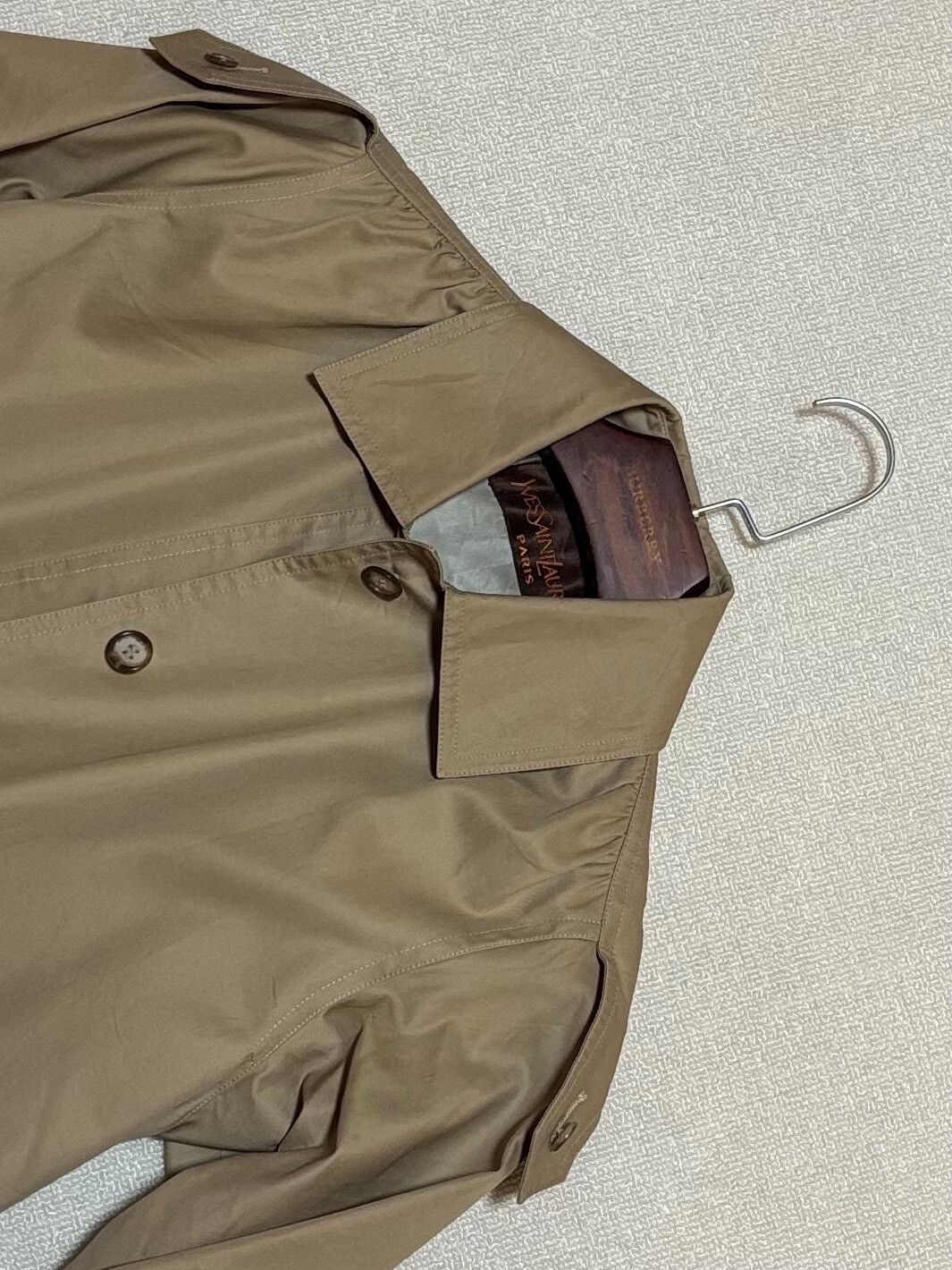 Yves Saint Laurent YSL Women's Single-Breasted Trench Coat Size M / US 6-8 / IT 42-44 - 3 Thumbnail