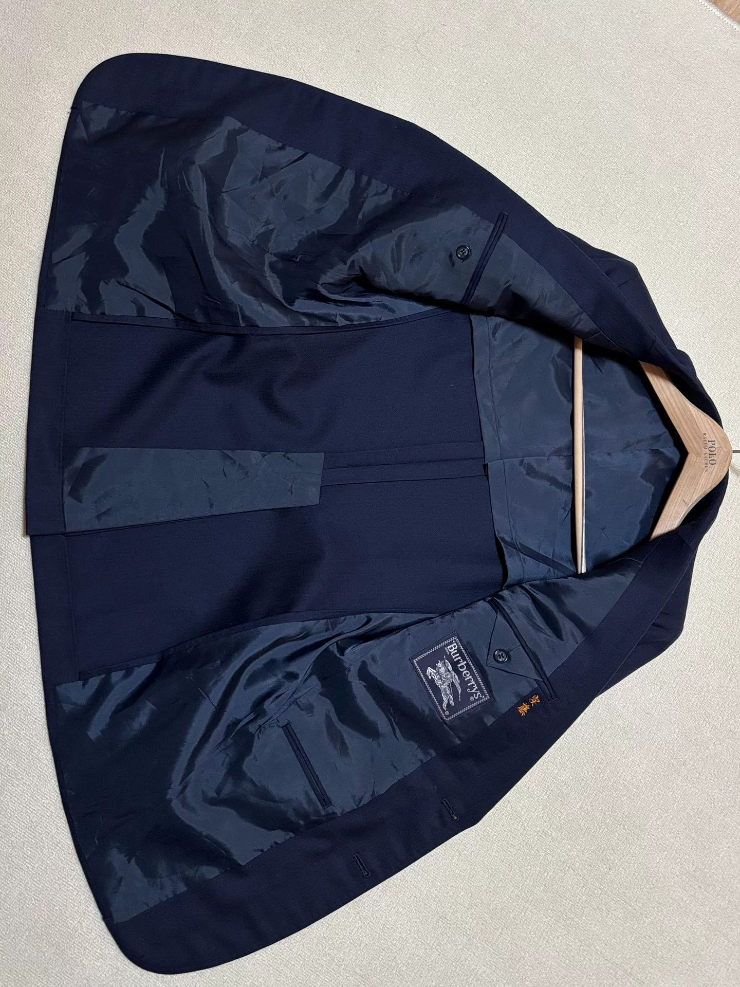 Burberry Burberry Men's Dark Blue Single-Breasted Suit Size US M / EU 48-50 / 2 - 6 Thumbnail