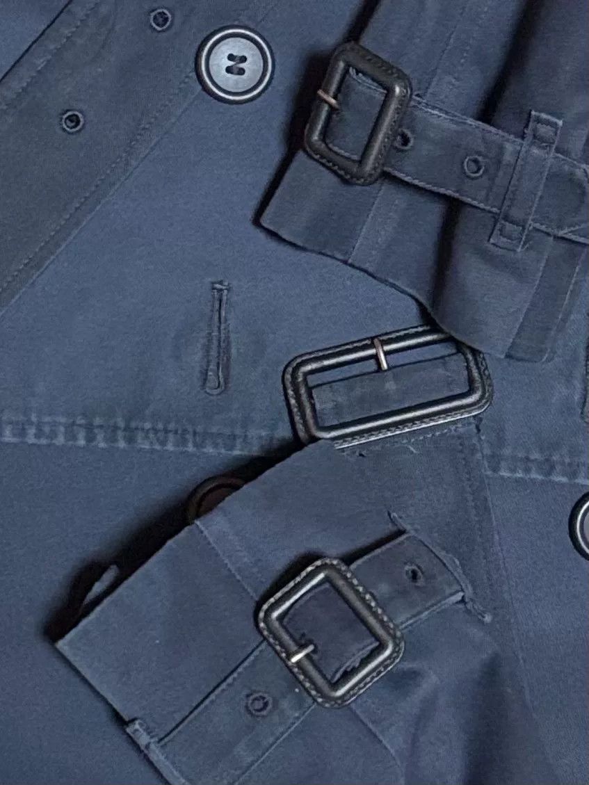 Burberry Burberry Women's Trench Coat Size M / US 6-8 / IT 42-44 - 2 Thumbnail