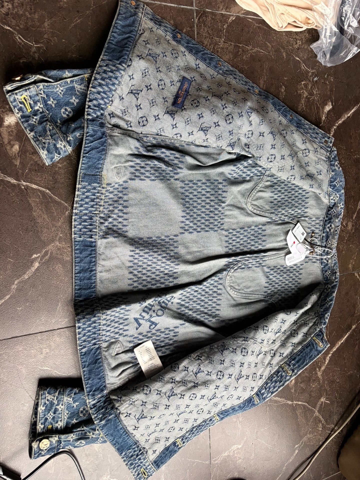 Louis Vuitton Louis Vuitton Nigo Denim Jacket Size US M / EU 48-50 / 2 - 3 Thumbnail