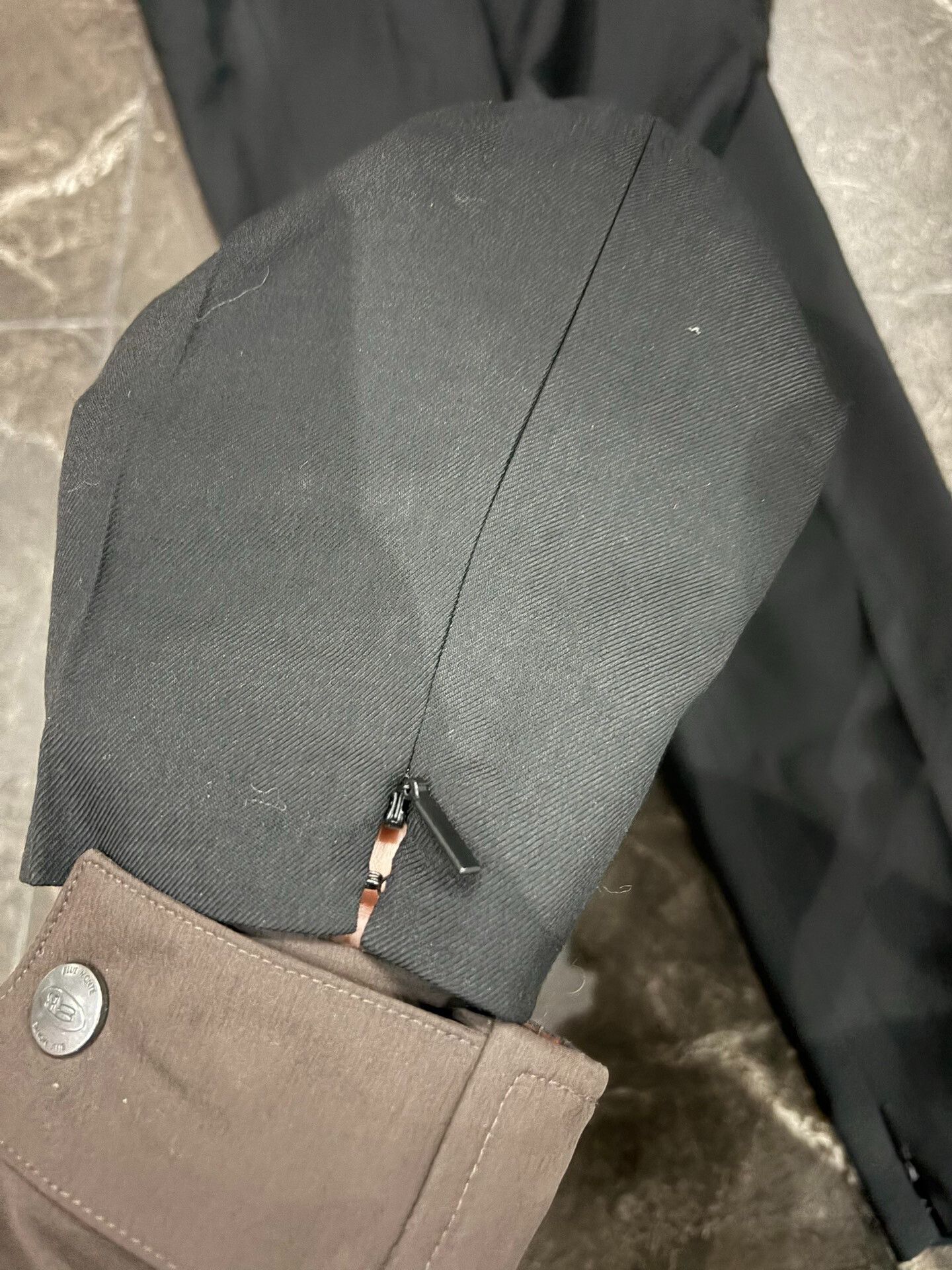 Yves Saint Laurent Saint Laurent YSL Tapered Wool Trousers Size US 34 / EU 50 - 4 Thumbnail