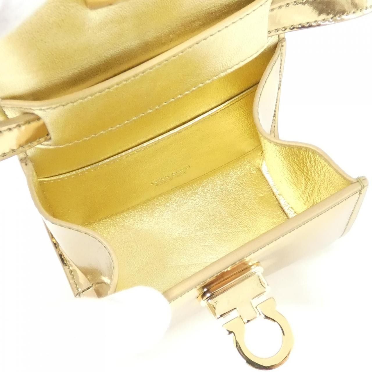 Salvatore Ferragamo Salvatore Ferragamo Salvatore Ferragamo Metallic Leather Shoulder Bag Leather Shoulder Bag 22 0617 DUTY FREE for USA Size ONE SIZE - 6 Thumbnail