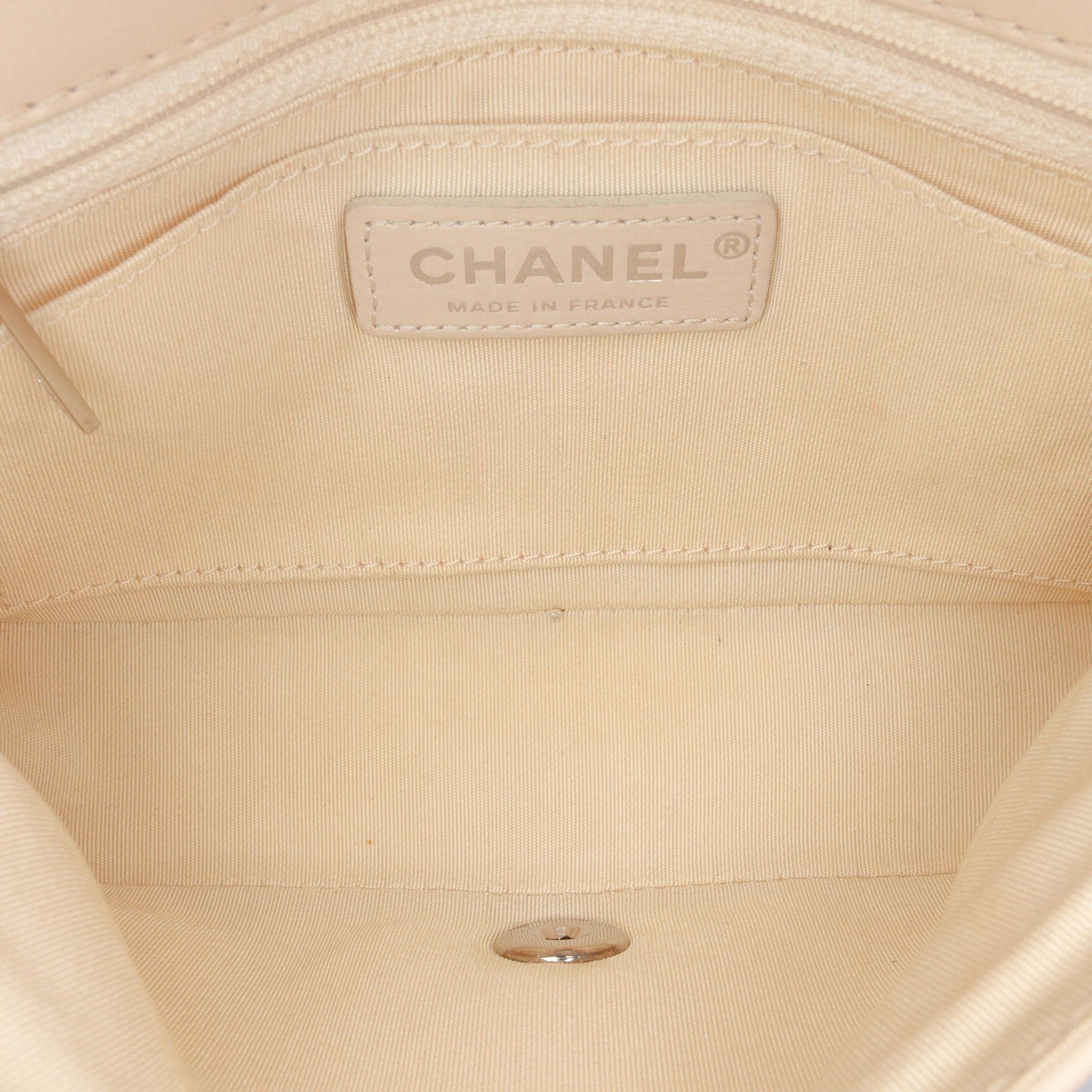 Chanel Quilted Calfskin Chain Embossed Flap Size ONE SIZE - 4 Thumbnail