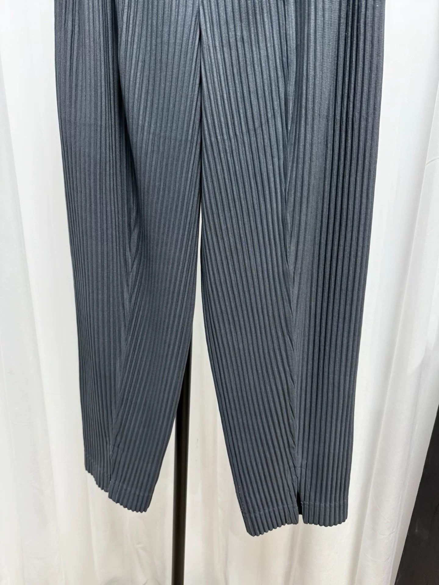 Homme Plisse Issey Miyake Issey Miyake Homme Plissé Striped Trousers Size US 28 / EU 44 - 3 Thumbnail