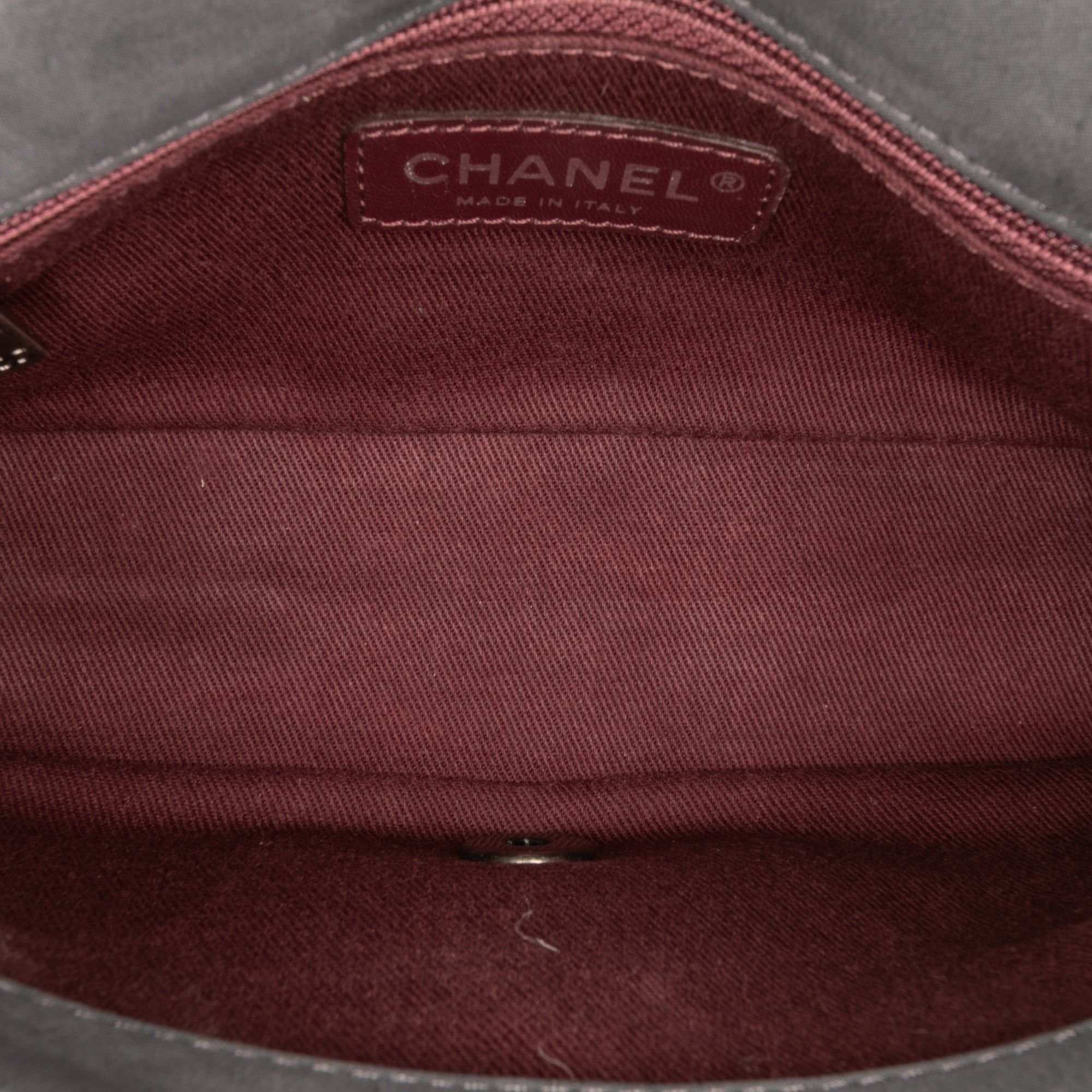 Chanel Small Diamond Embossed Calfskin New Chic Flap Size ONE SIZE - 4 Thumbnail