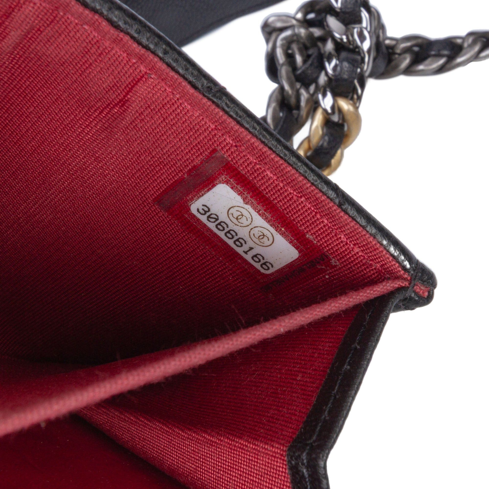 Chanel Quilted Lambskin 19 Flap Coin Purse With Chain Size ONE SIZE - 6 Thumbnail