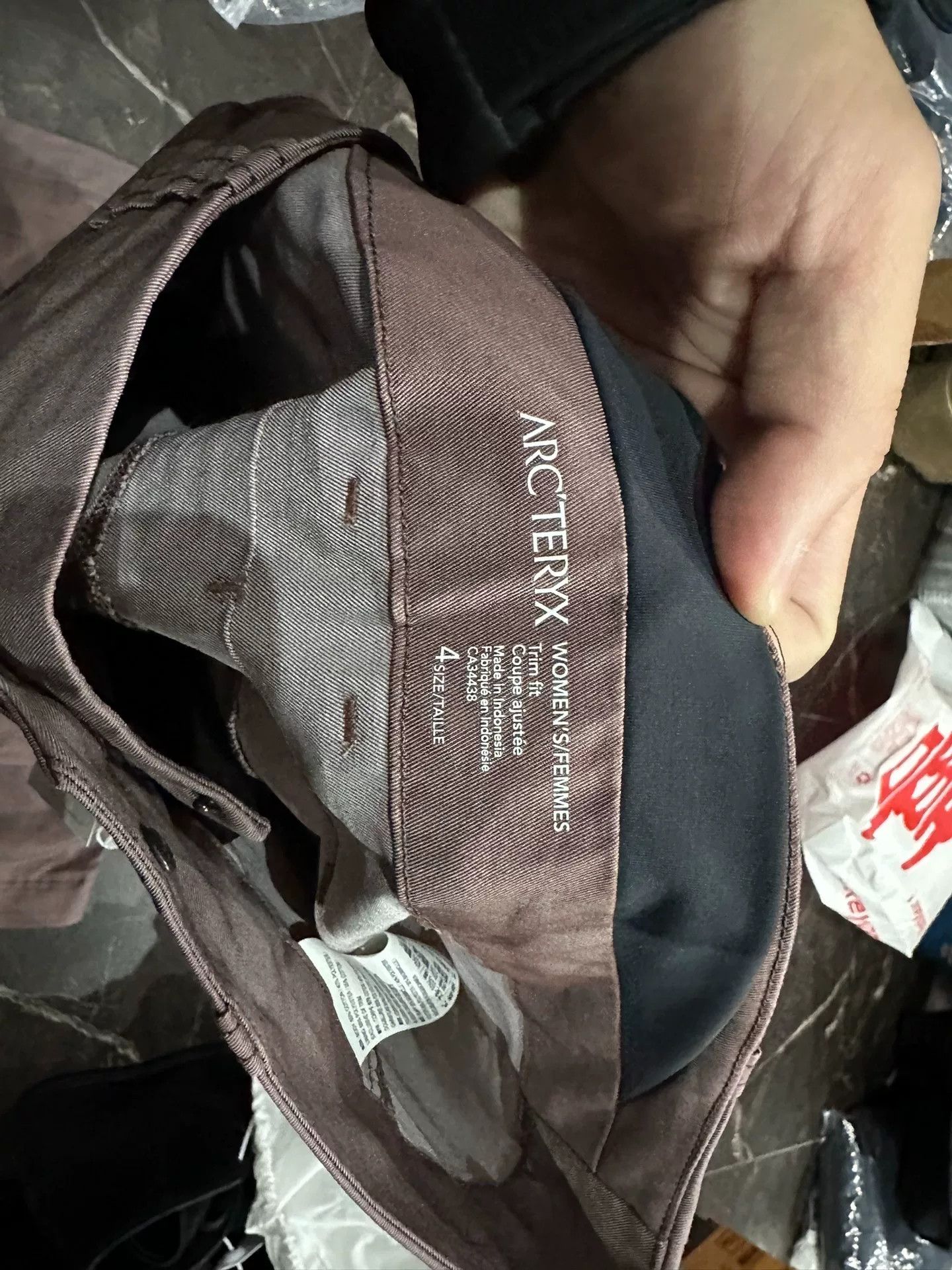 Arc'teryx Arc'teryx Women's Cropped Pants Size 22" - 2 Thumbnail