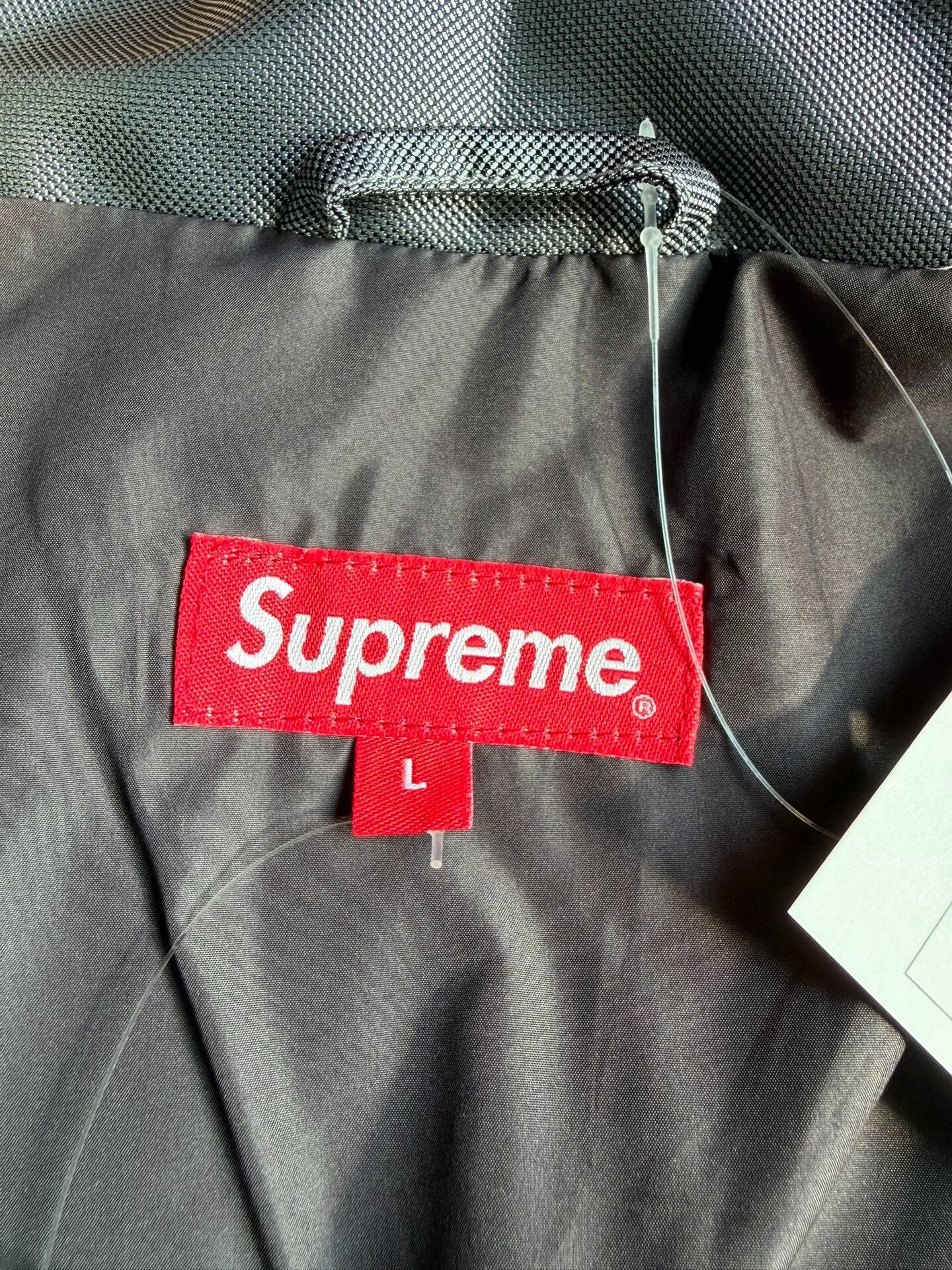 Supreme Supreme FW19 Silver Reflective Jacket L Size US L / EU 52-54 / 3 - 2 Thumbnail