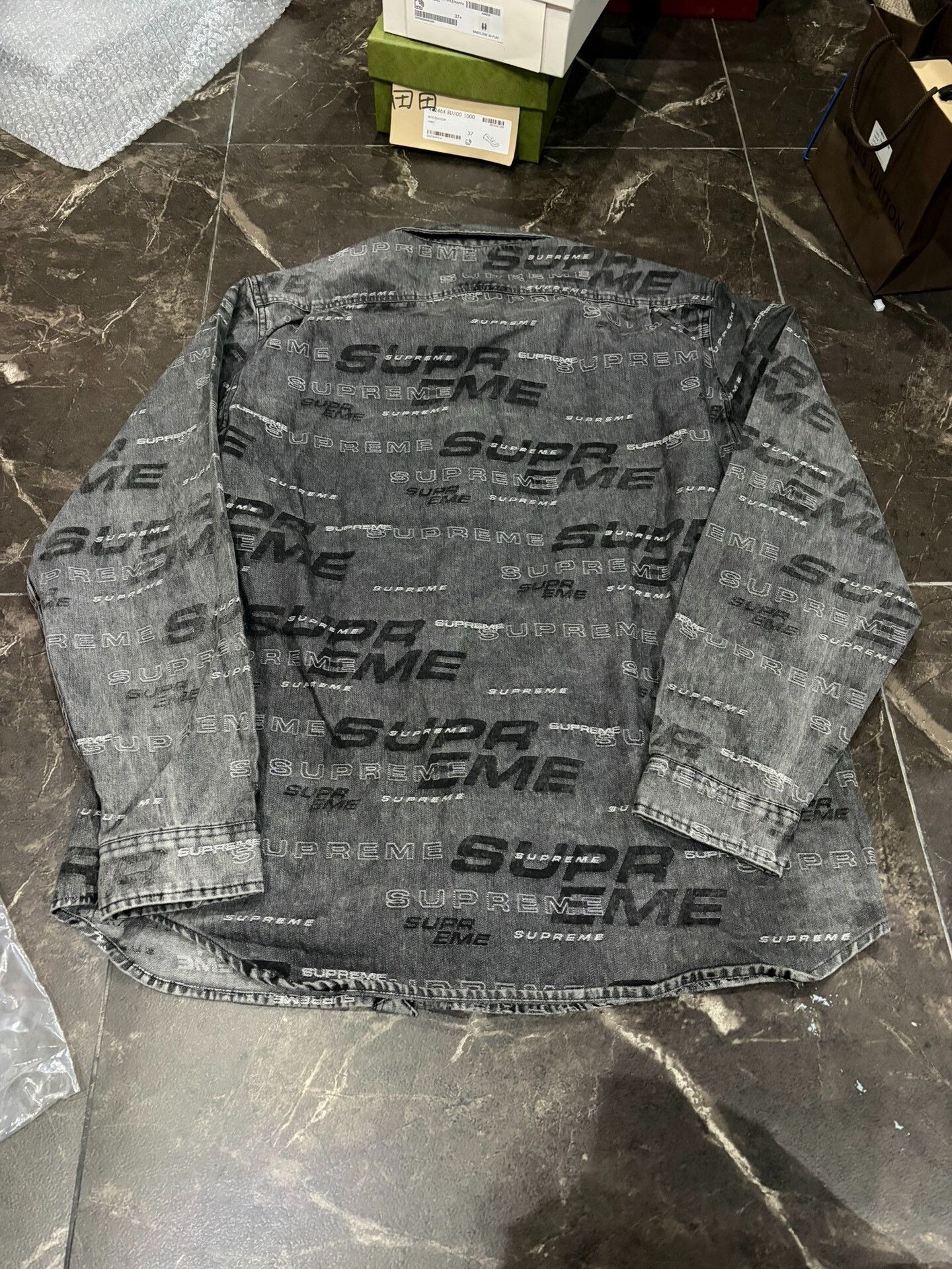 Supreme Supreme All-Over Print Denim Shirt Size US L / EU 52-54 / 3 - 6 Thumbnail