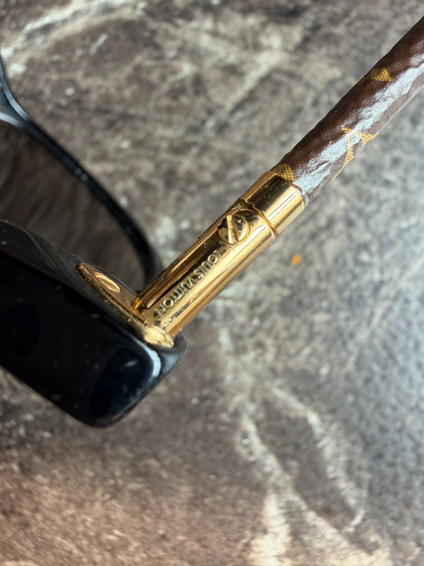 Louis Vuitton Louis Vuitton Monogram Thin Temple Sunglasses Size ONE SIZE - 6 Thumbnail