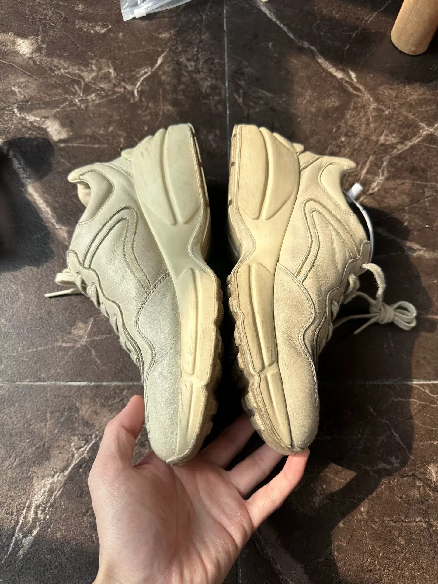Gucci Gucci Rhyton Distressed Dad Sneakers Size US 6 / IT 36 - 3 Thumbnail