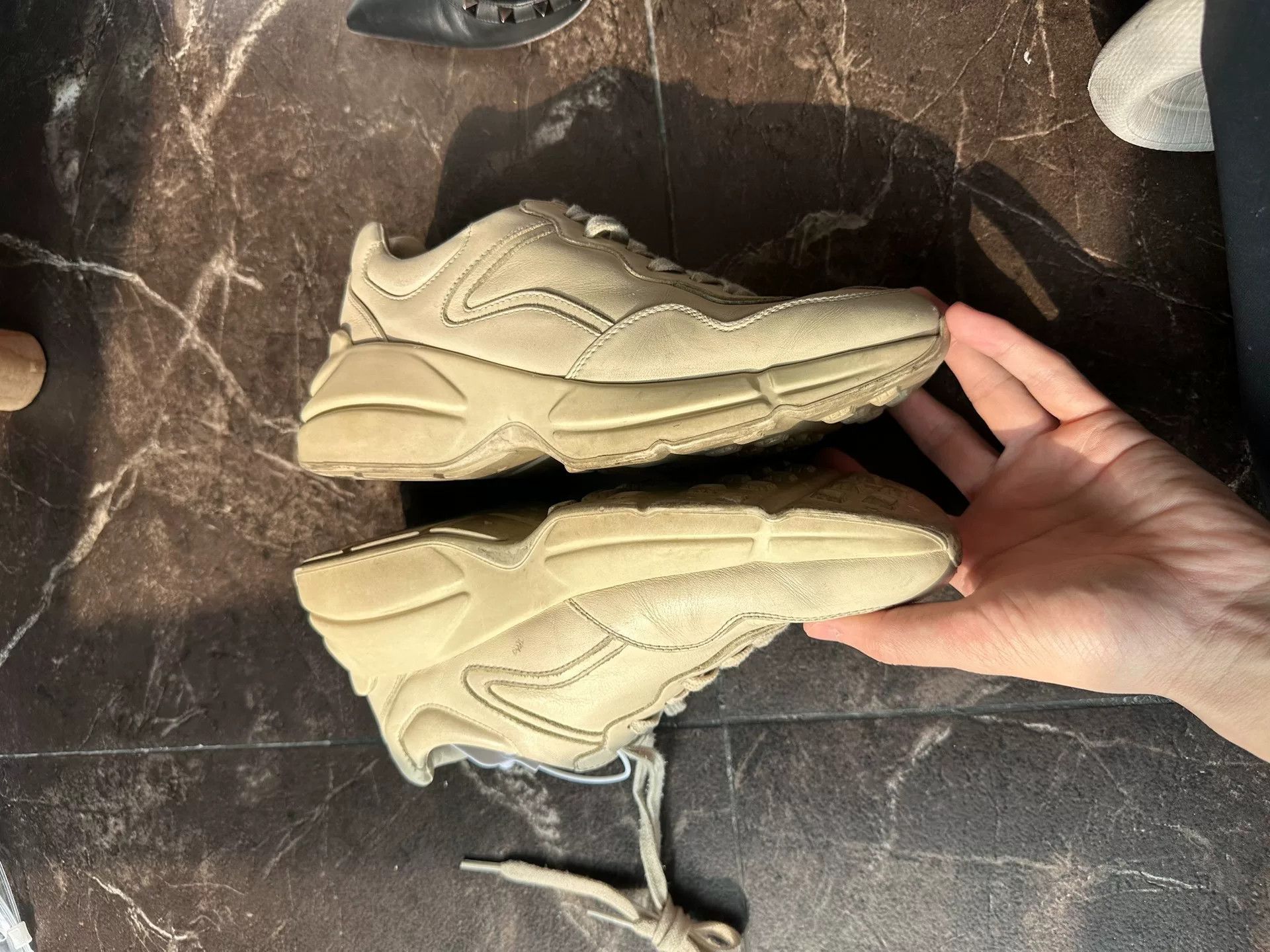 Gucci Gucci Rhyton Distressed Dad Sneakers Size US 6 / IT 36 - 4 Thumbnail