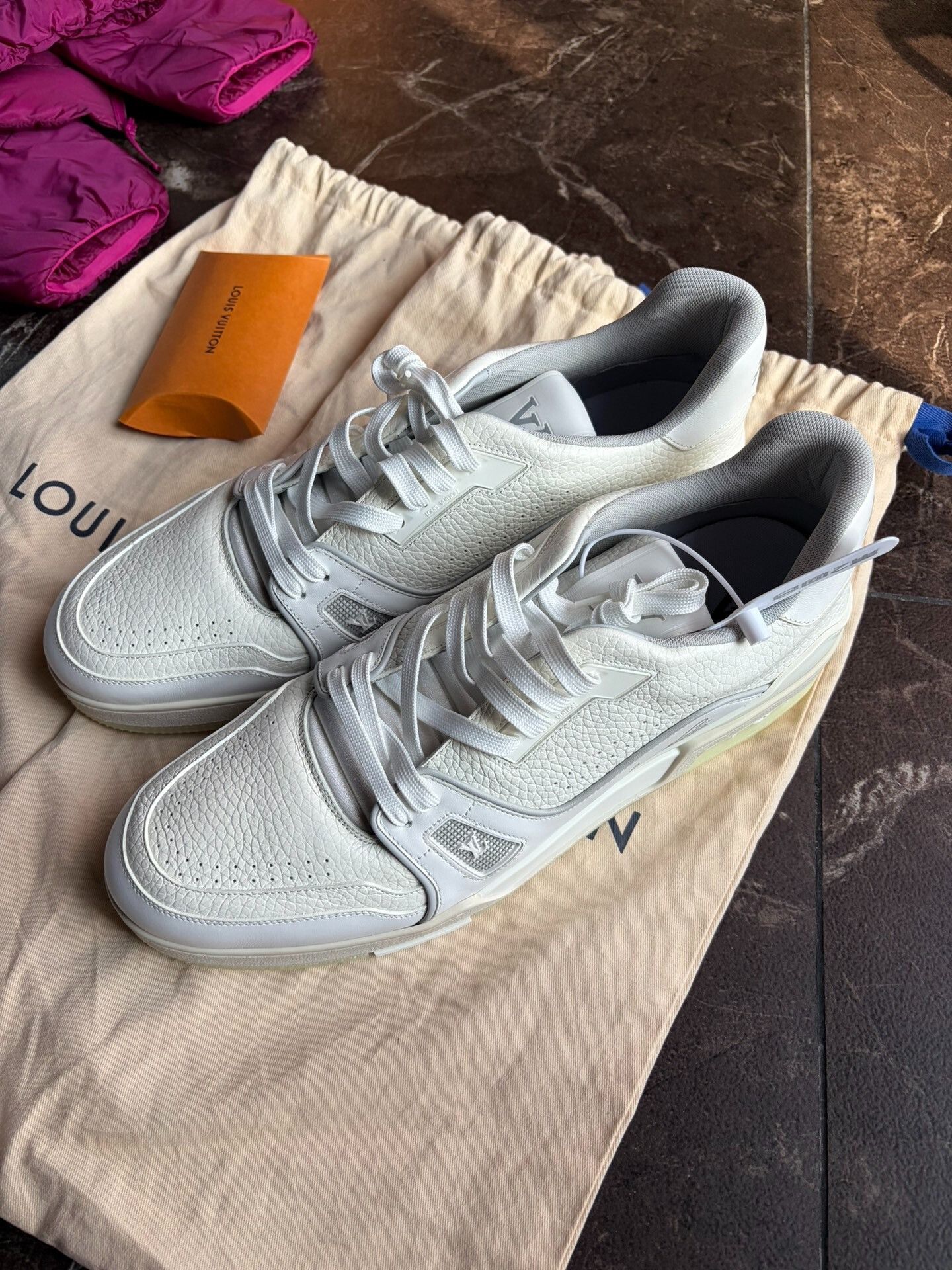 Louis Vuitton Louis Vuitton Trainer Low-Top Sneakers Size US 11 / EU 44 - 2 Thumbnail