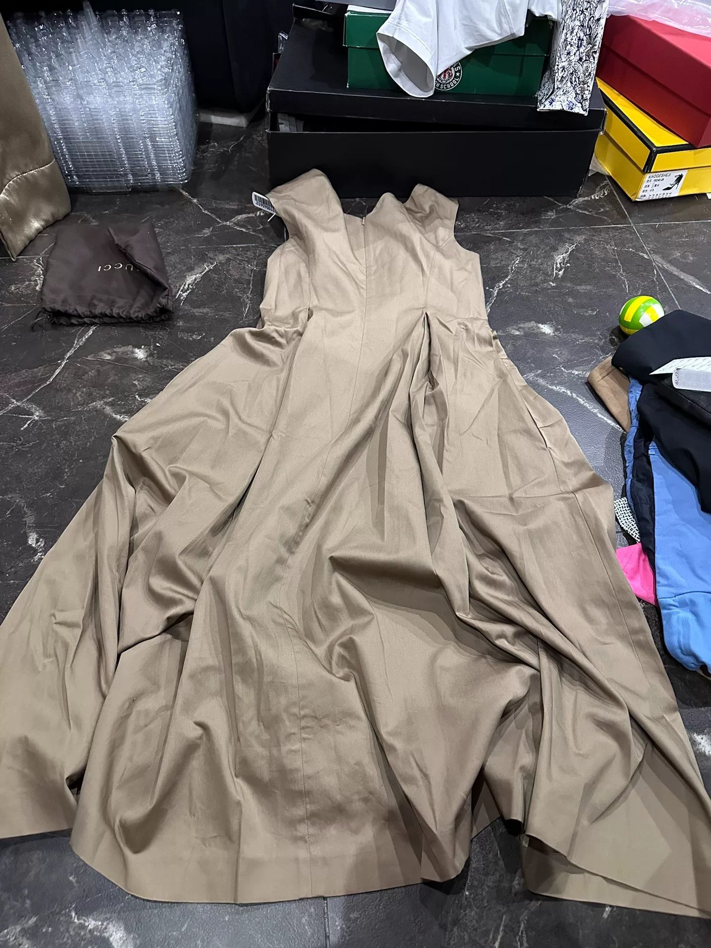Max Mara MaxMara Khaki Pleated V-Neck Dress Size XL / US 12-14 / IT 48-50 - 6 Thumbnail