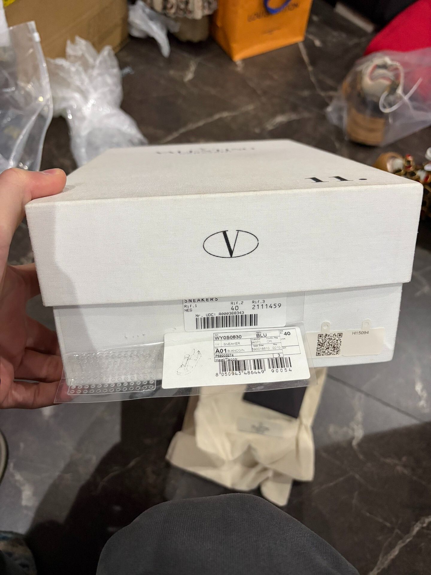 Valentino Valentino Rockstud Garavani Men's Flat Sneakers Size US 7 / EU 40 - 2 Thumbnail