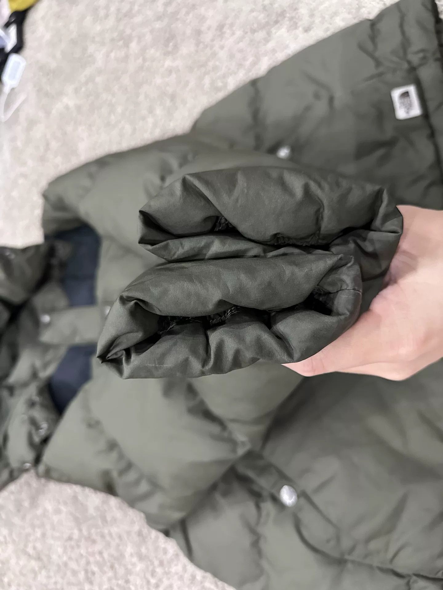 The North Face The North Face Women's Winter Down Jacket Size L / US 10 / IT 46 - 3 Thumbnail