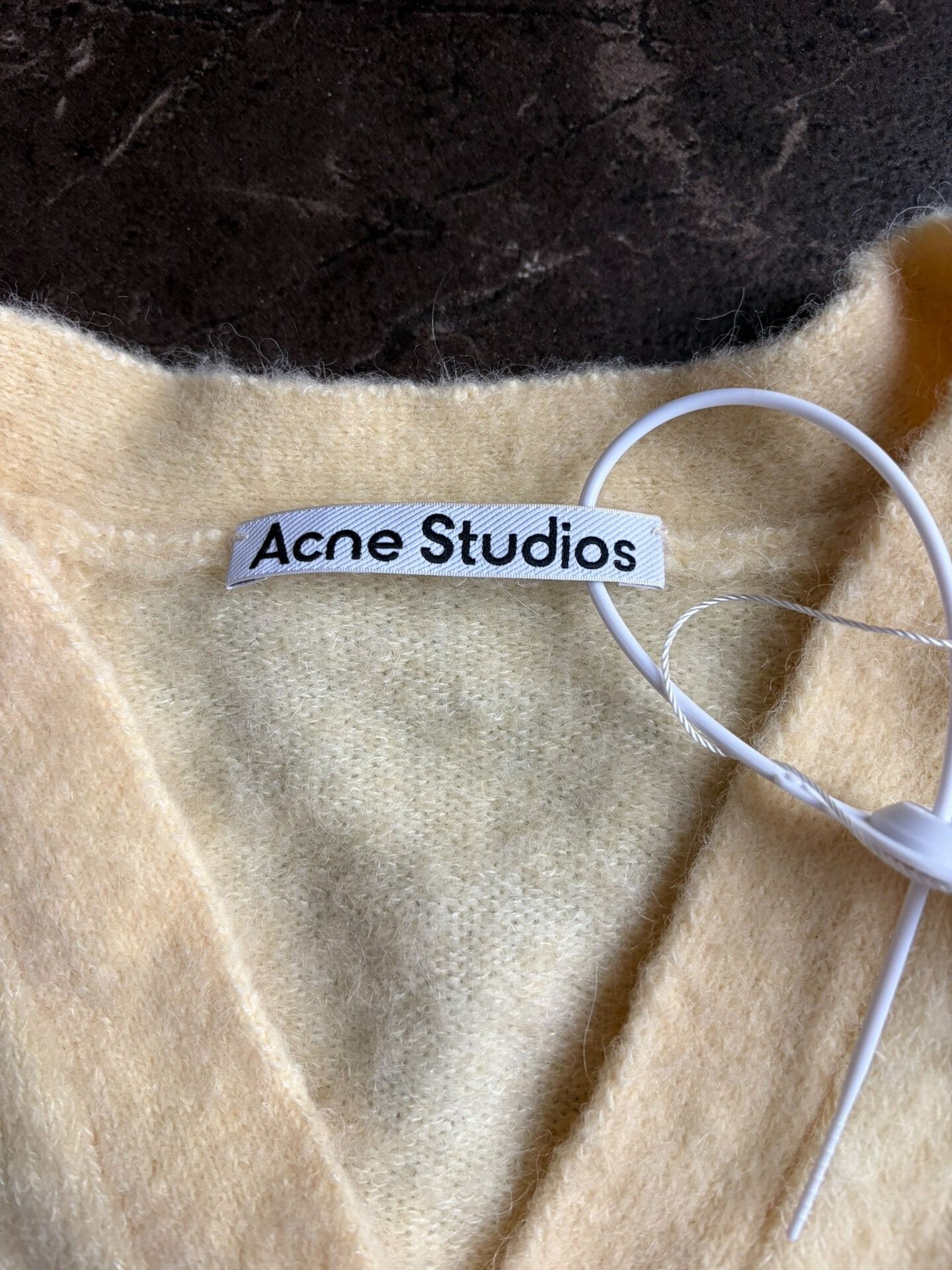 Acne Studios Acne Studios Yellow Cropped Sweater Size S / US 4 / IT 40 - 2 Thumbnail
