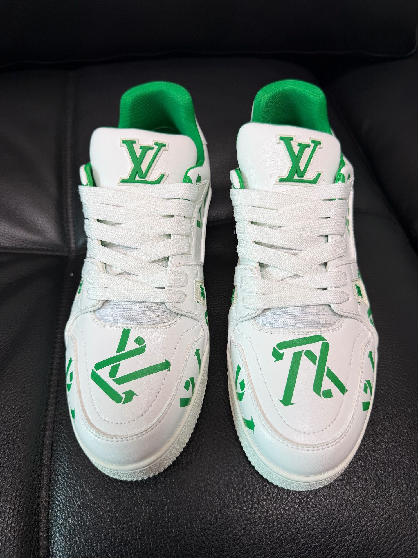 Louis Vuitton LV Trainer White Green Eco Series Size US 8 / EU 41 - 2 Thumbnail