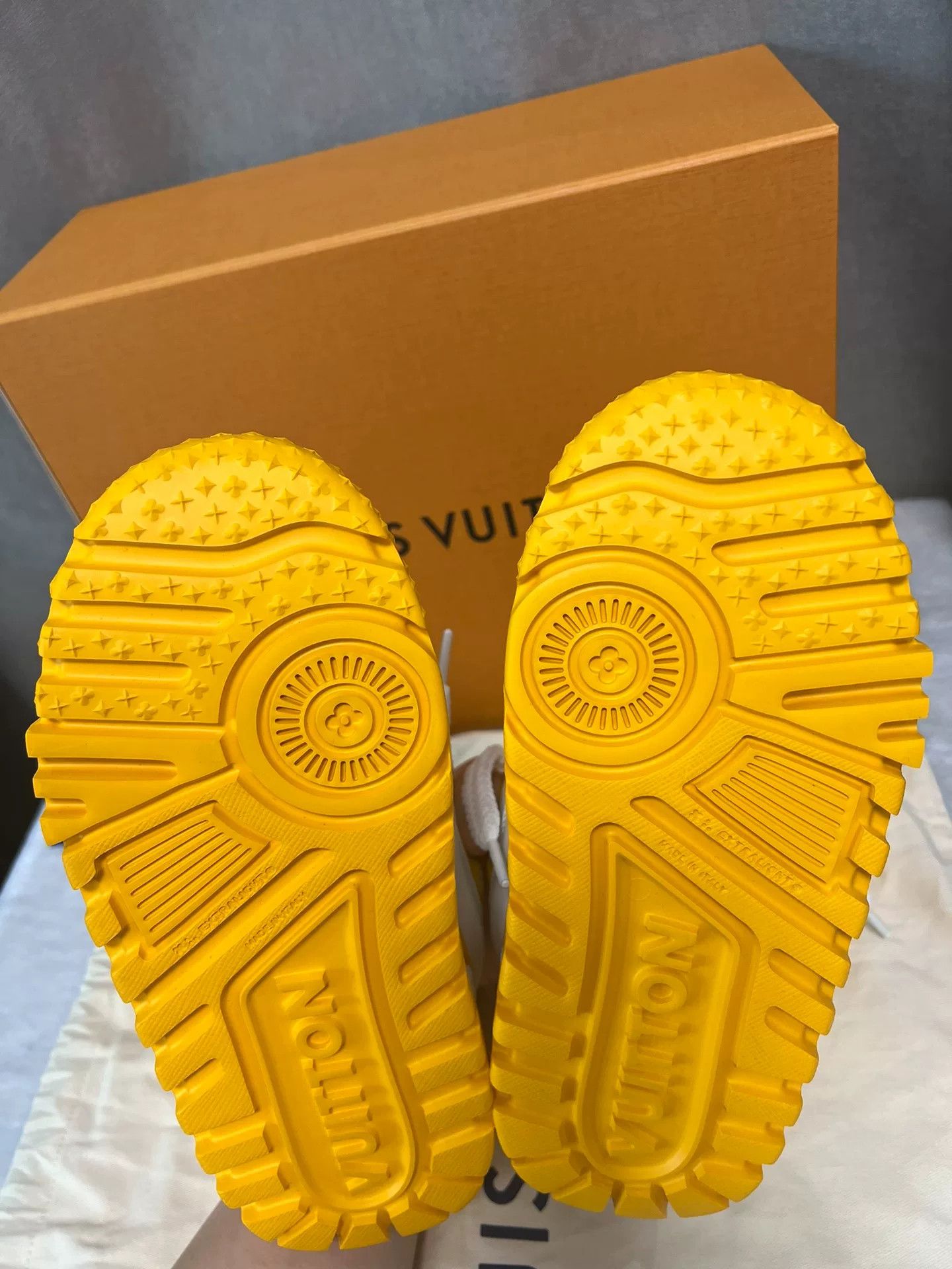 Louis Vuitton LV Trainer Maxi Limited Colorway Size US 4.5 / IT 34.5 - 6 Thumbnail