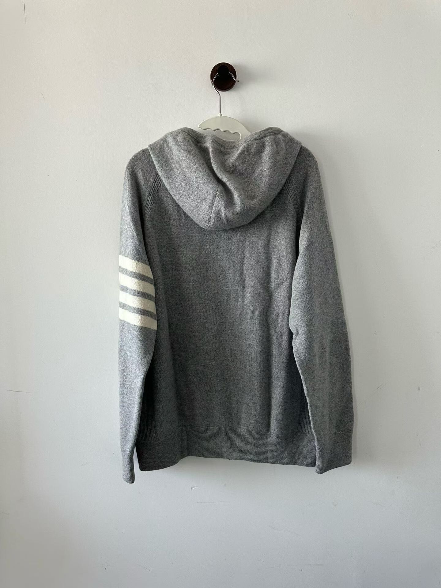Thom Browne Thom Browne Gray Cashmere Zip Hoodie Size US XL / EU 56 / 4 - 2 Thumbnail