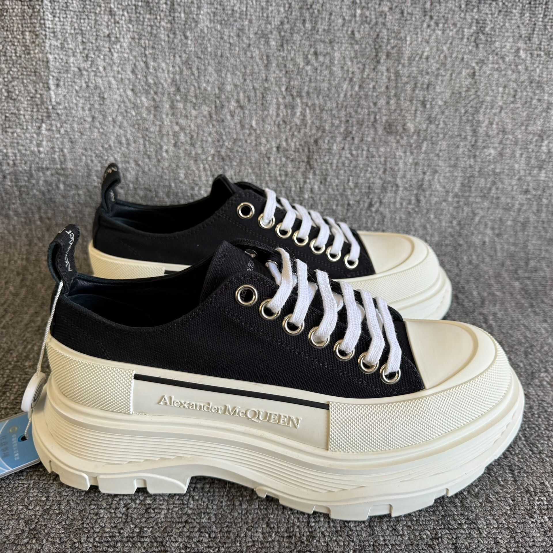 Alexander McQueen Alexander McQueen Platform Canvas Shoes 37.5 Size US 6.5 / IT 36.5 - 5 Thumbnail