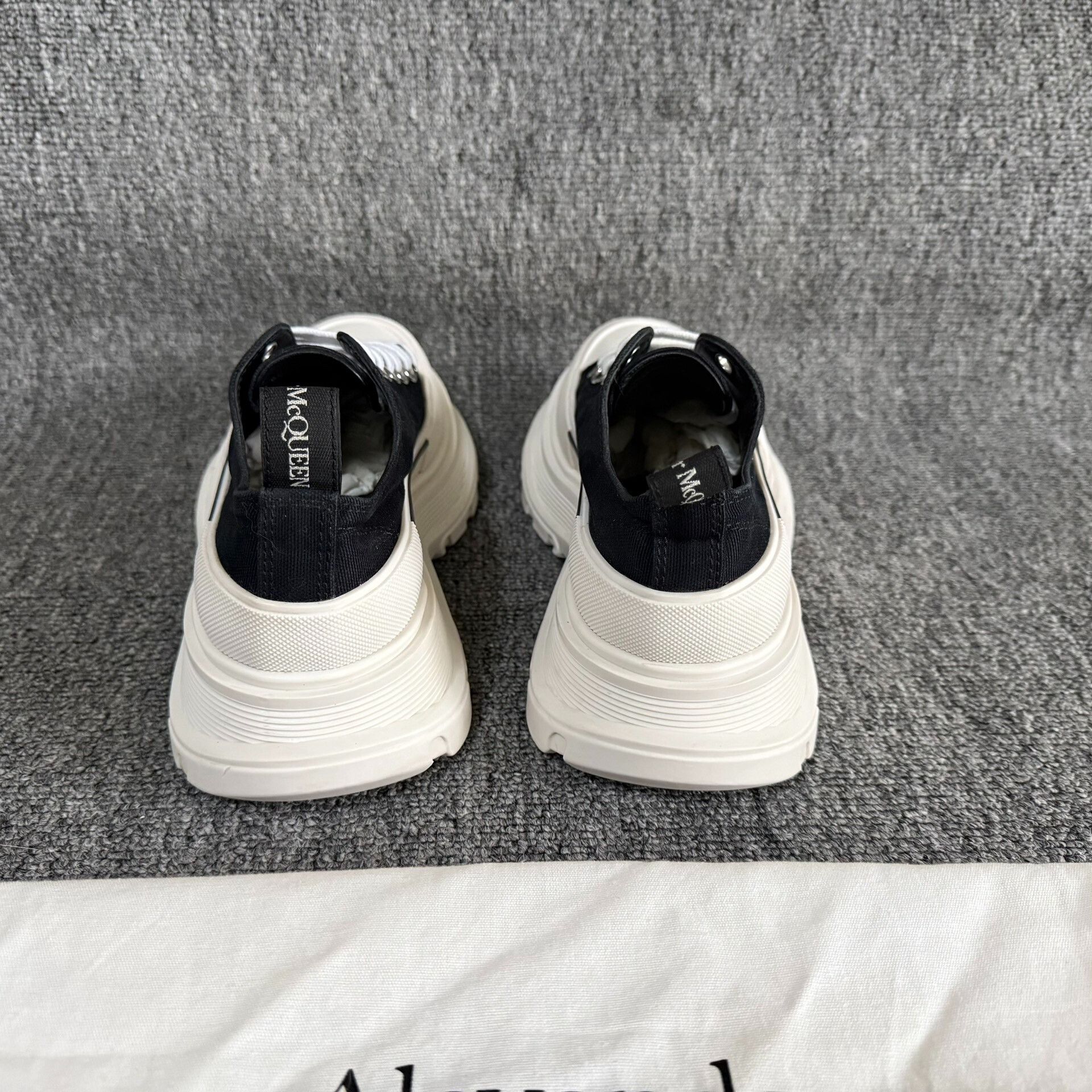 Alexander McQueen Alexander McQueen Platform Canvas Shoes 35.5 Size US 4.5 / IT 34.5 - 4 Thumbnail