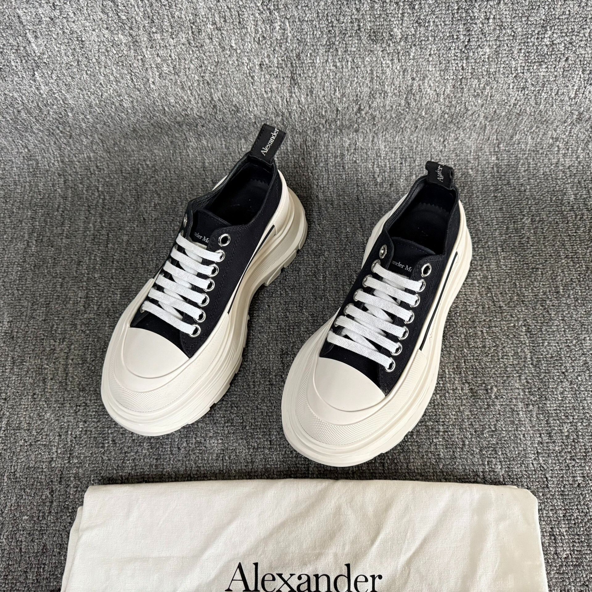 Alexander McQueen Alexander McQueen Platform Canvas Shoes 35.5 Size US 4.5 / IT 34.5 - 2 Thumbnail