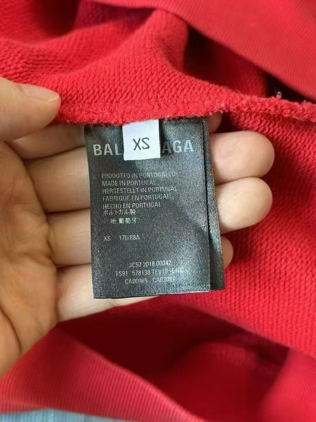 Balenciaga Balenciaga Red Lock Button Hoodie Size US XS / EU 42 / 0 - 3 Thumbnail