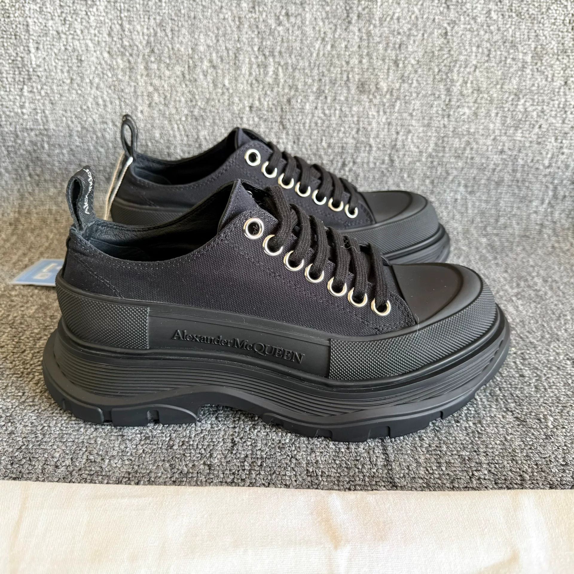 Alexander McQueen Alexander McQueen Platform Black Canvas Shoes Size US 6 / IT 36 - 5 Thumbnail