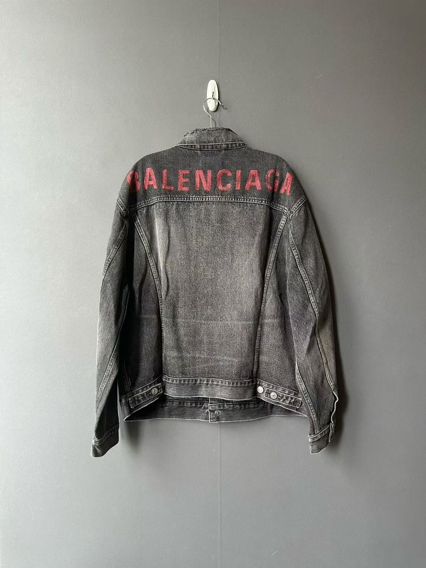 Balenciaga Balenciaga Back Logo Denim Jacket Size US M / EU 48-50 / 2 - 2 Thumbnail
