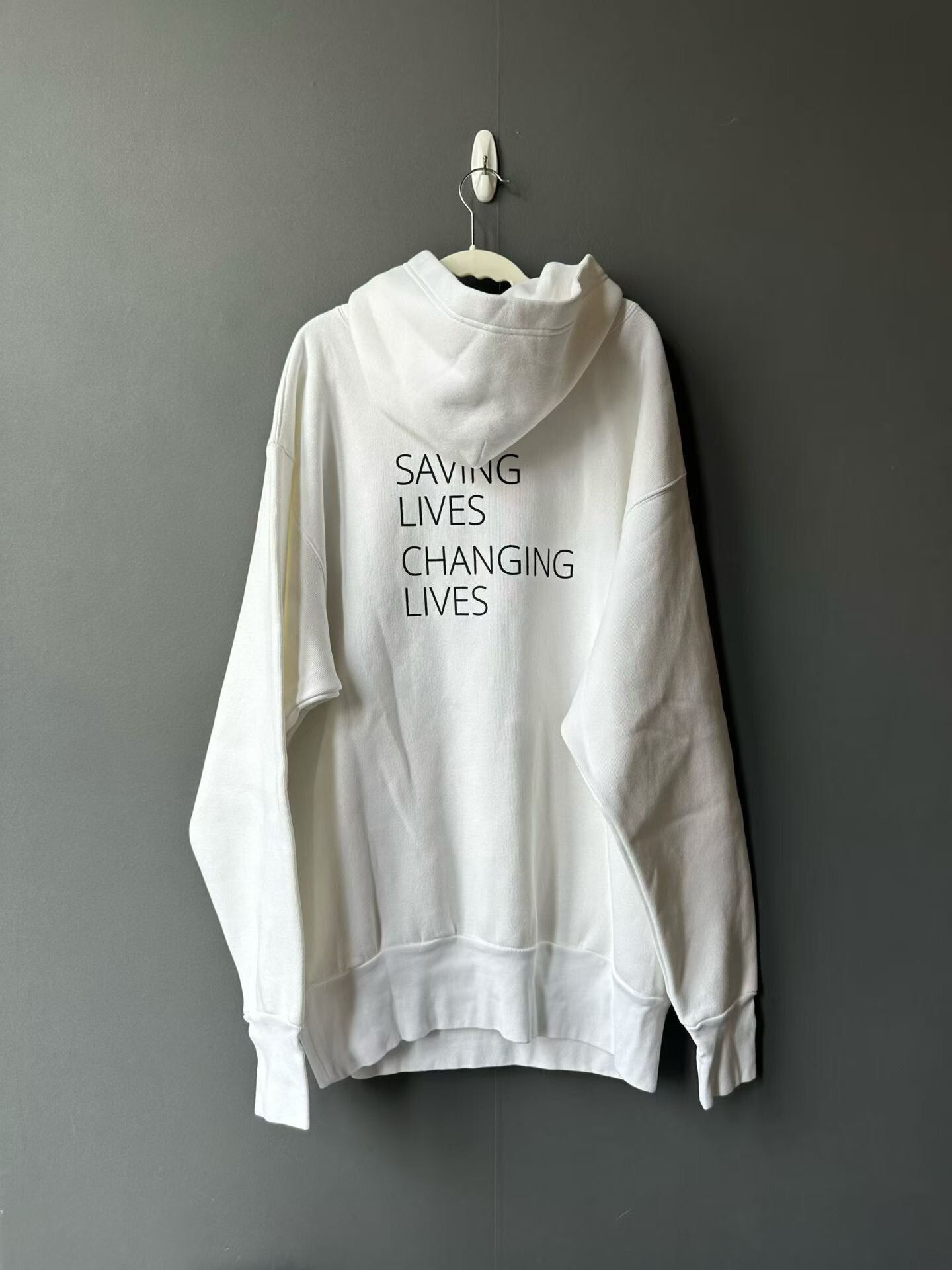 Balenciaga Balenciaga Charity Hoodie Size US L / EU 52-54 / 3 - 2 Thumbnail