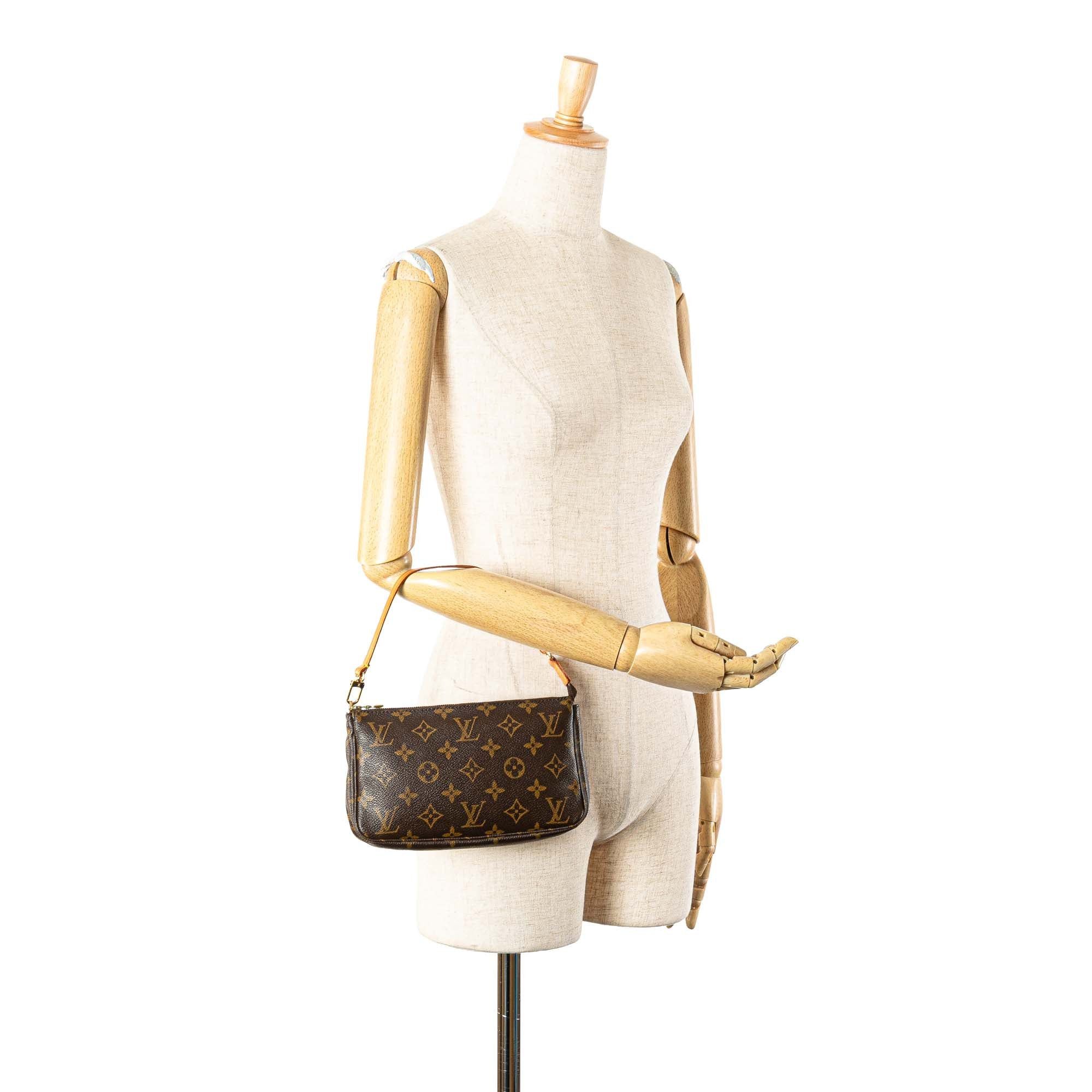 Louis Vuitton Monogram Pochette Accessoires Size ONE SIZE - 11 Thumbnail