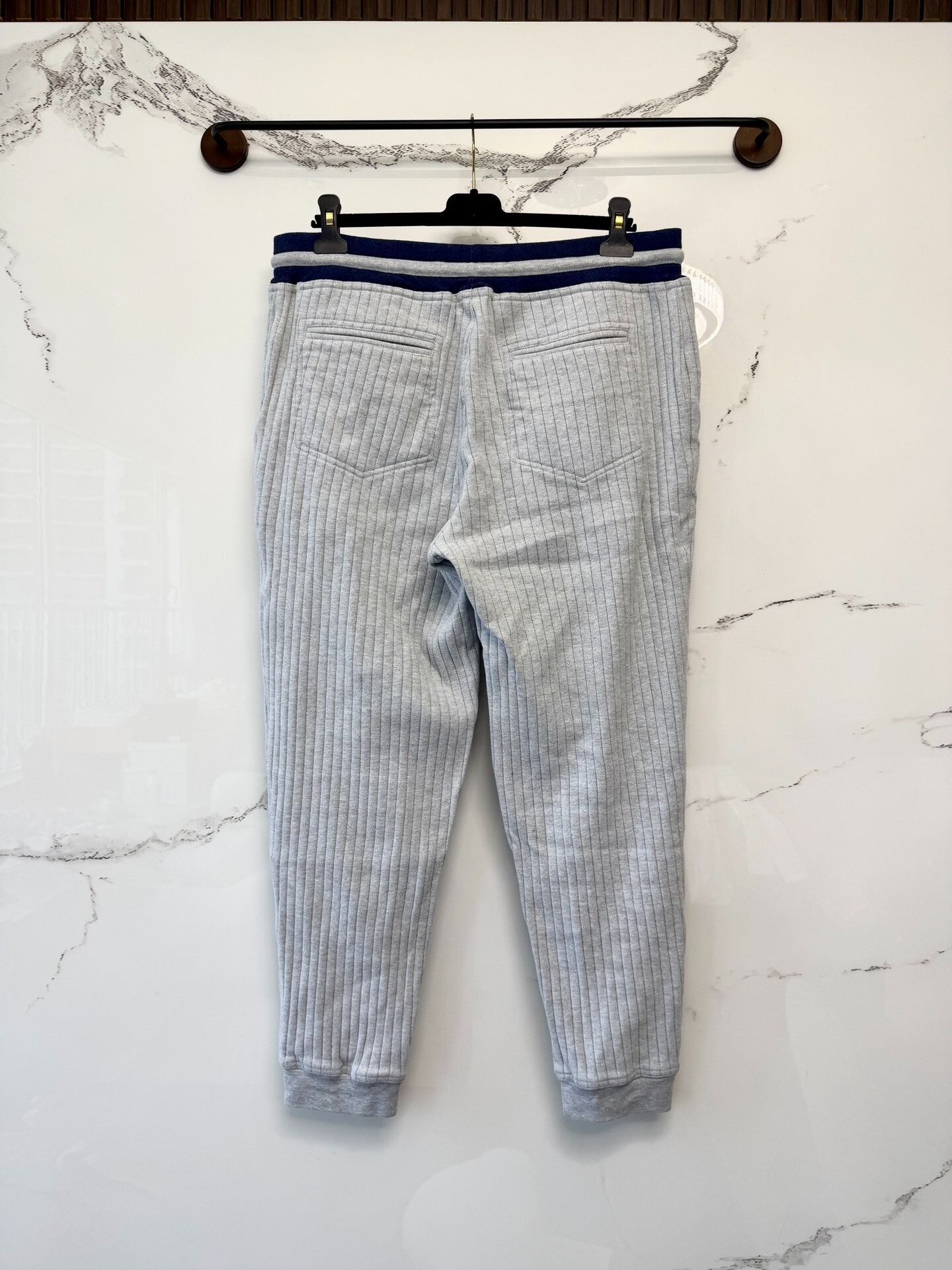 Brunello Cucinelli Brunello Cucinelli FW23 Runway Gray Jogger Pants Size US 28 / EU 44 - 3 Thumbnail