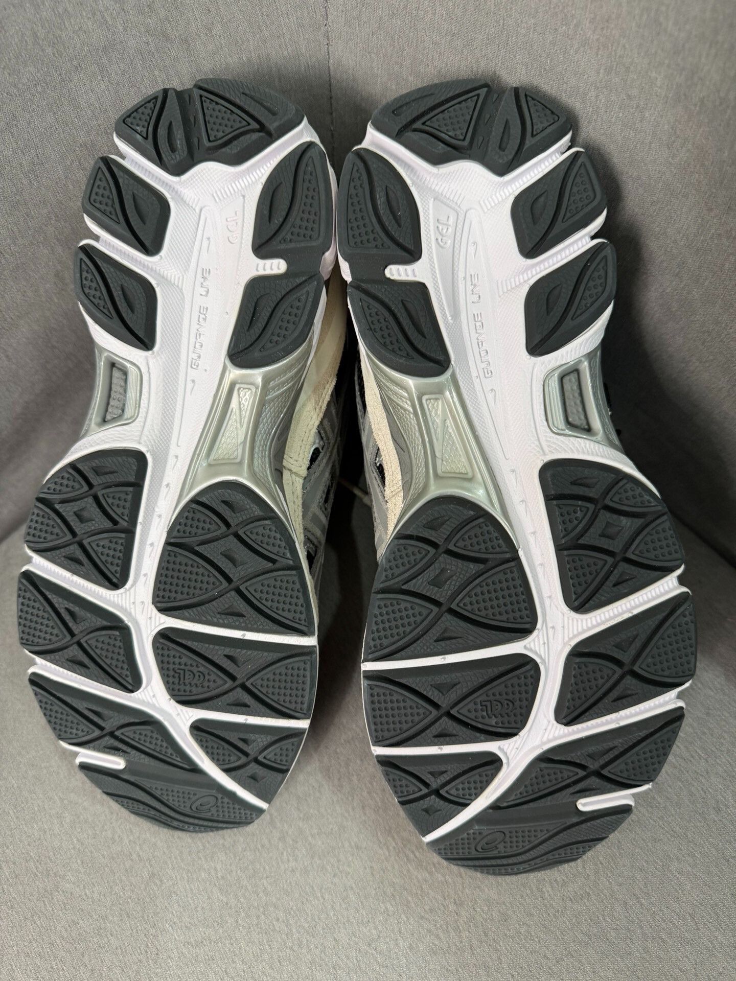 Cecilie Bahnsen ASICS GEL-NYC Cecilie Bahnsen Collaboration Size US 8 / IT 38 - 6 Thumbnail