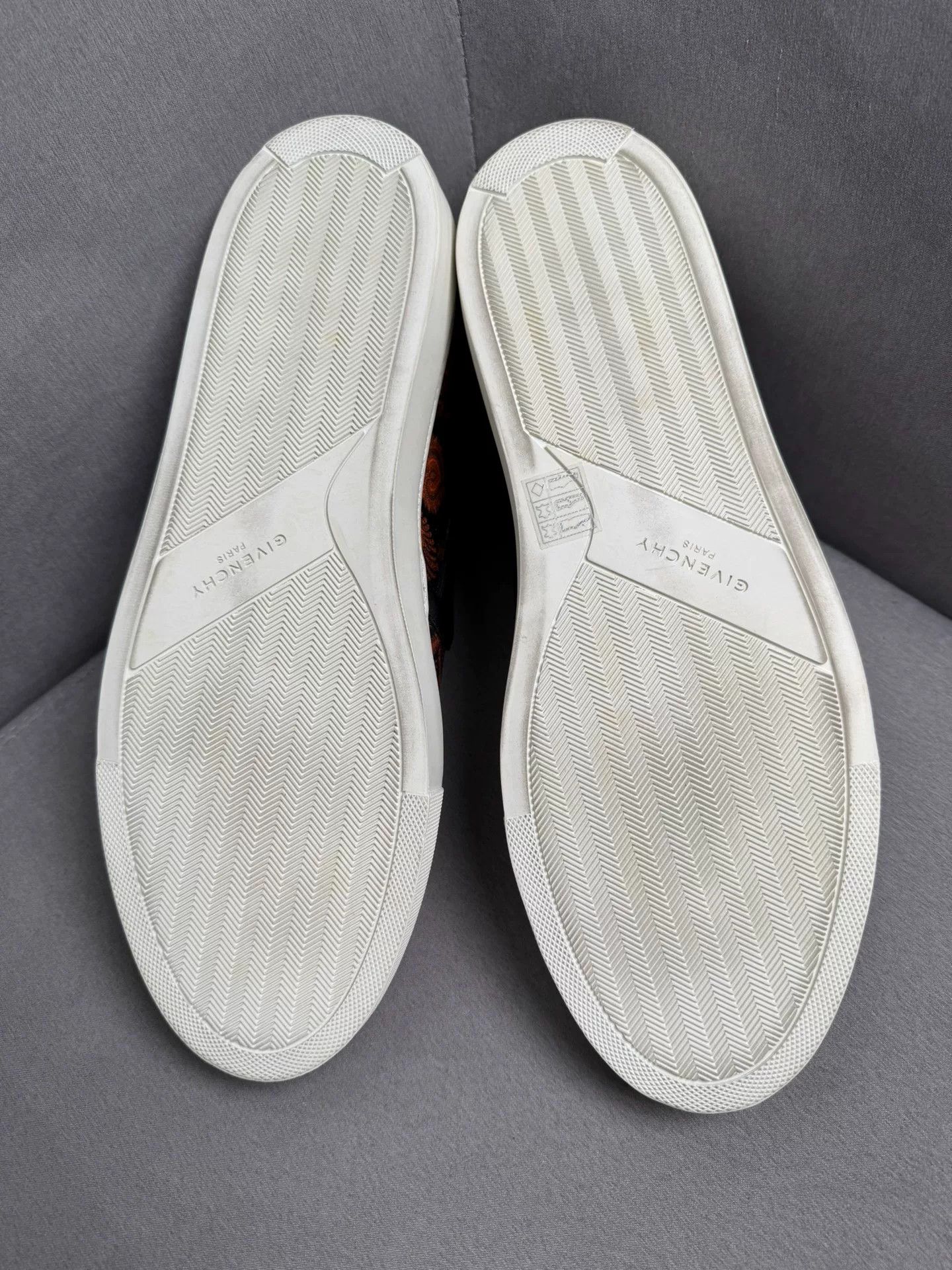 Givenchy Givenchy Graffiti Sneakers Size US 11 / EU 44 - 6 Thumbnail