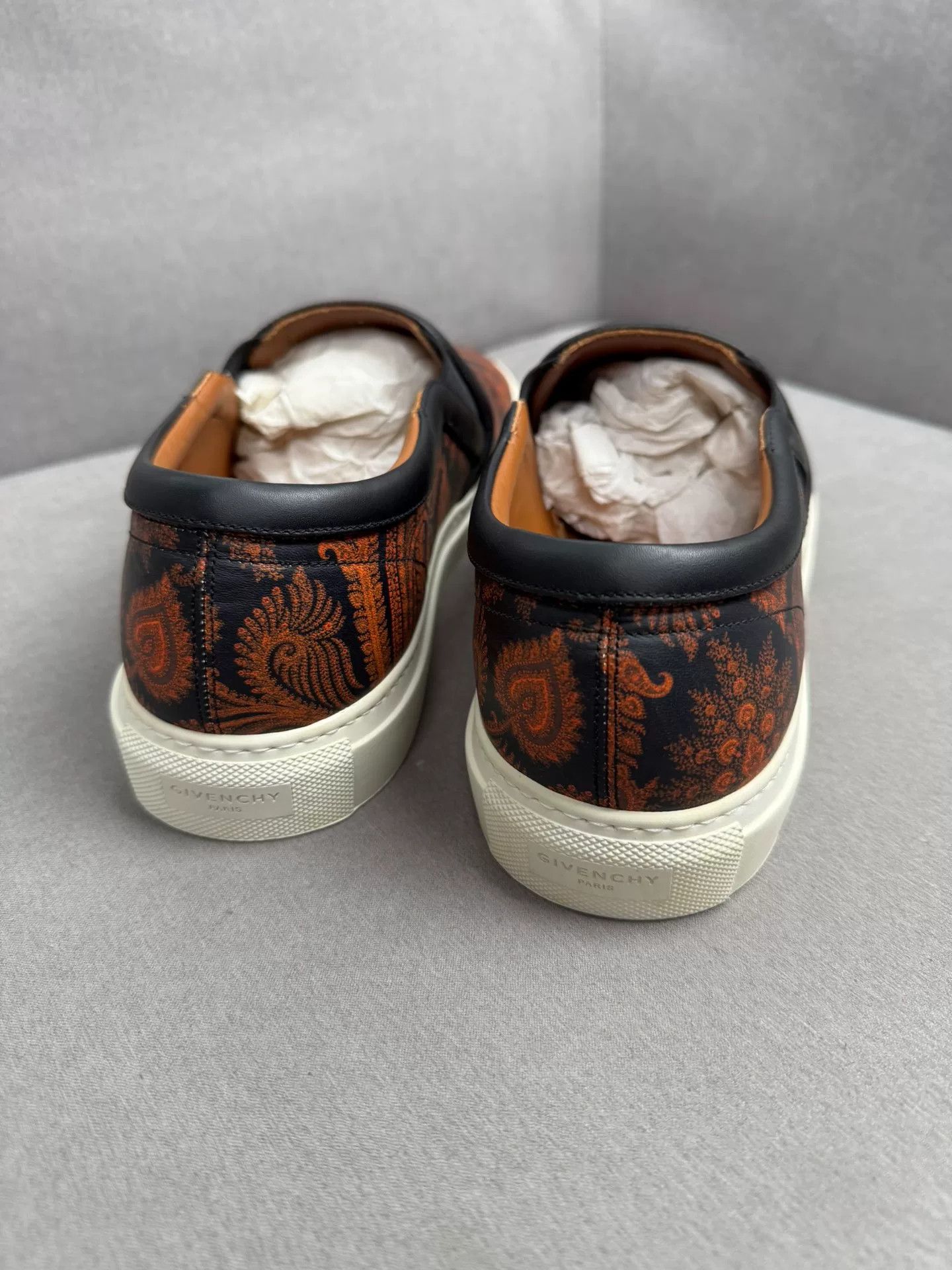 Givenchy Givenchy Graffiti Sneakers Size US 11 / EU 44 - 5 Thumbnail