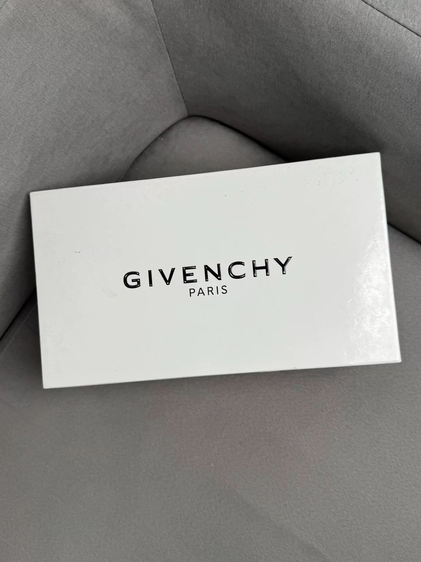 Givenchy Givenchy Graffiti Sneakers Size US 11 / EU 44 - 9 Thumbnail
