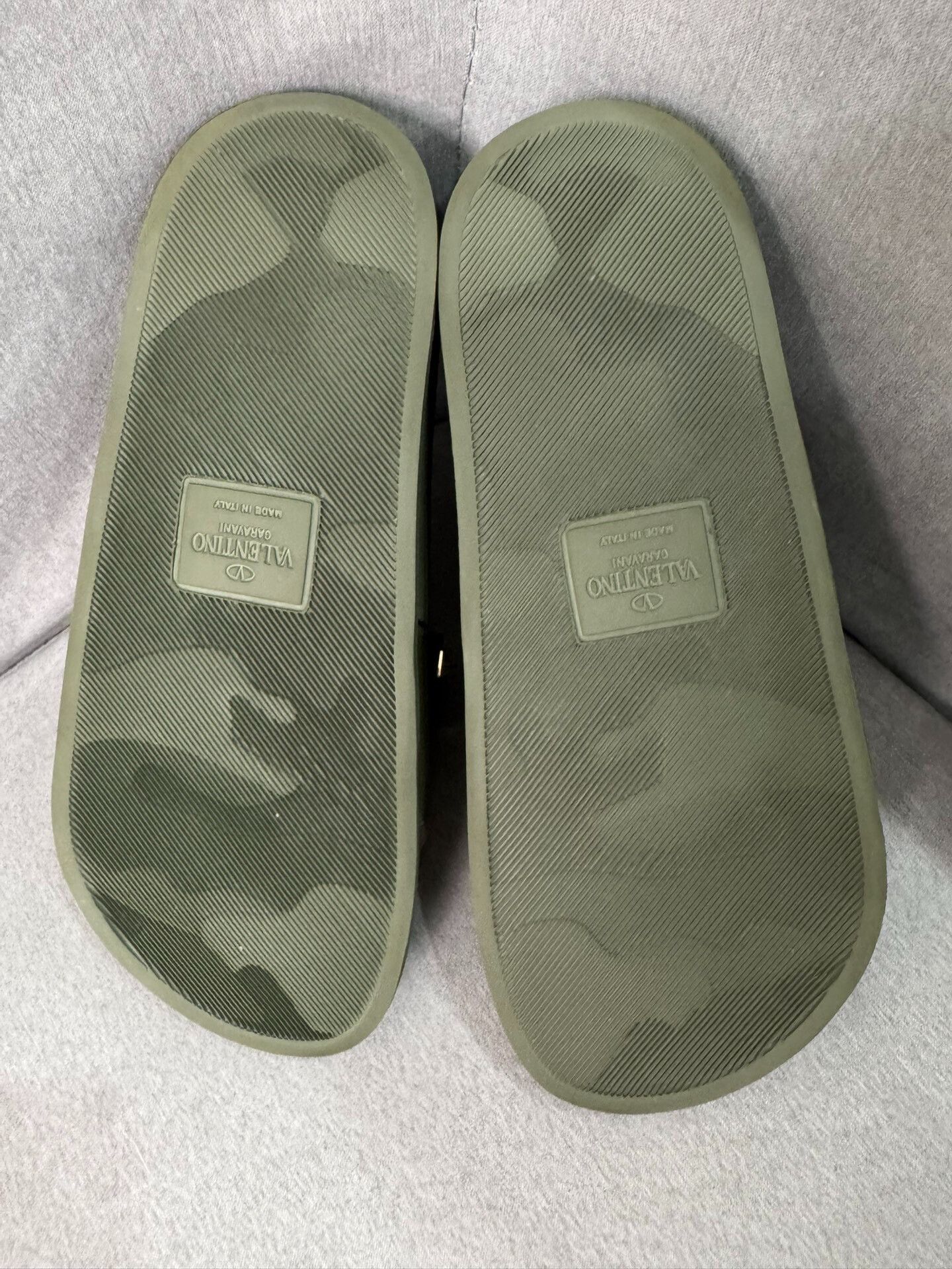 Valentino Valentino Studded Slippers Size US 7 / IT 37 - 7 Thumbnail