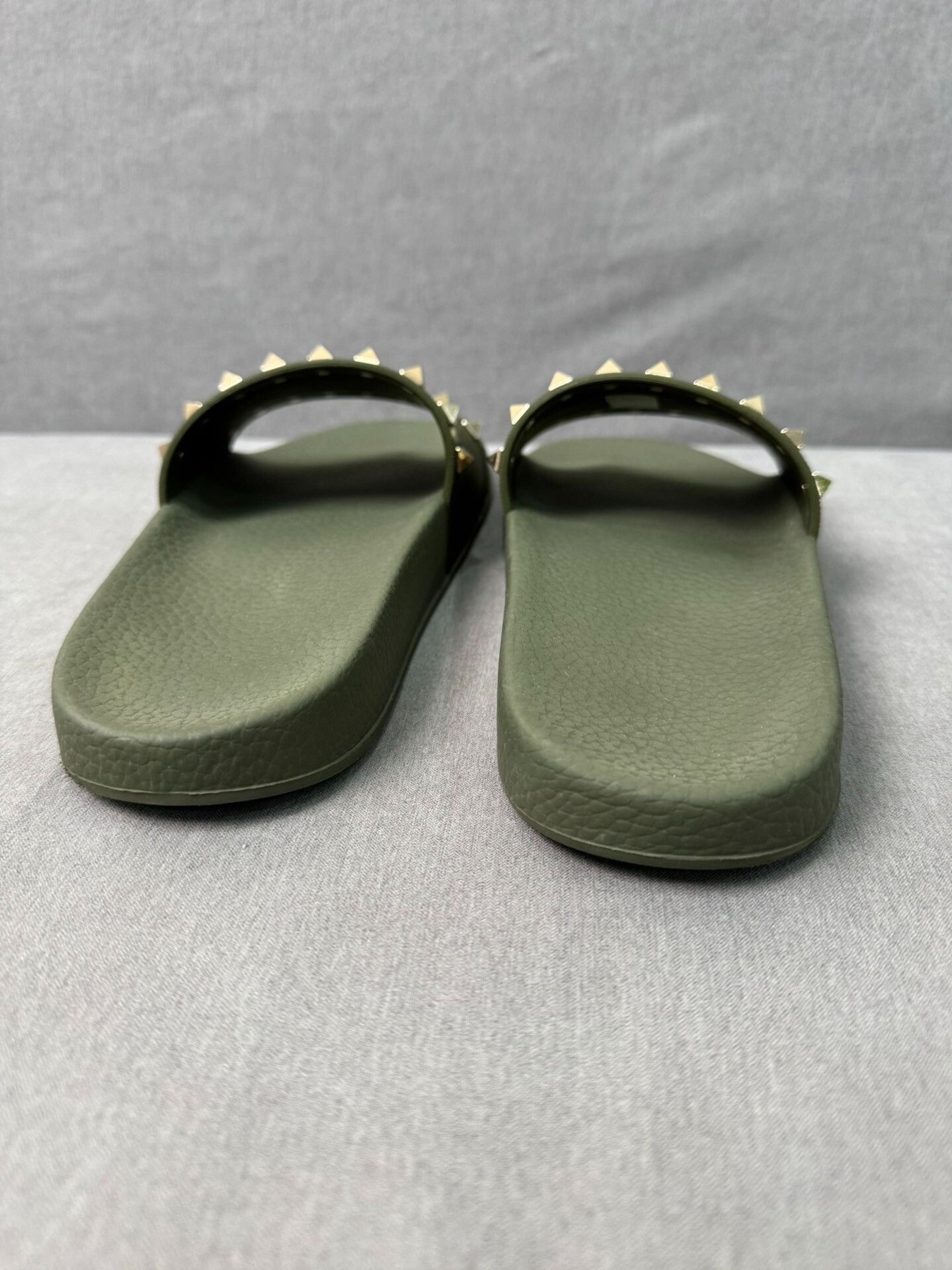 Valentino Valentino Studded Slippers Size US 7 / IT 37 - 6 Thumbnail