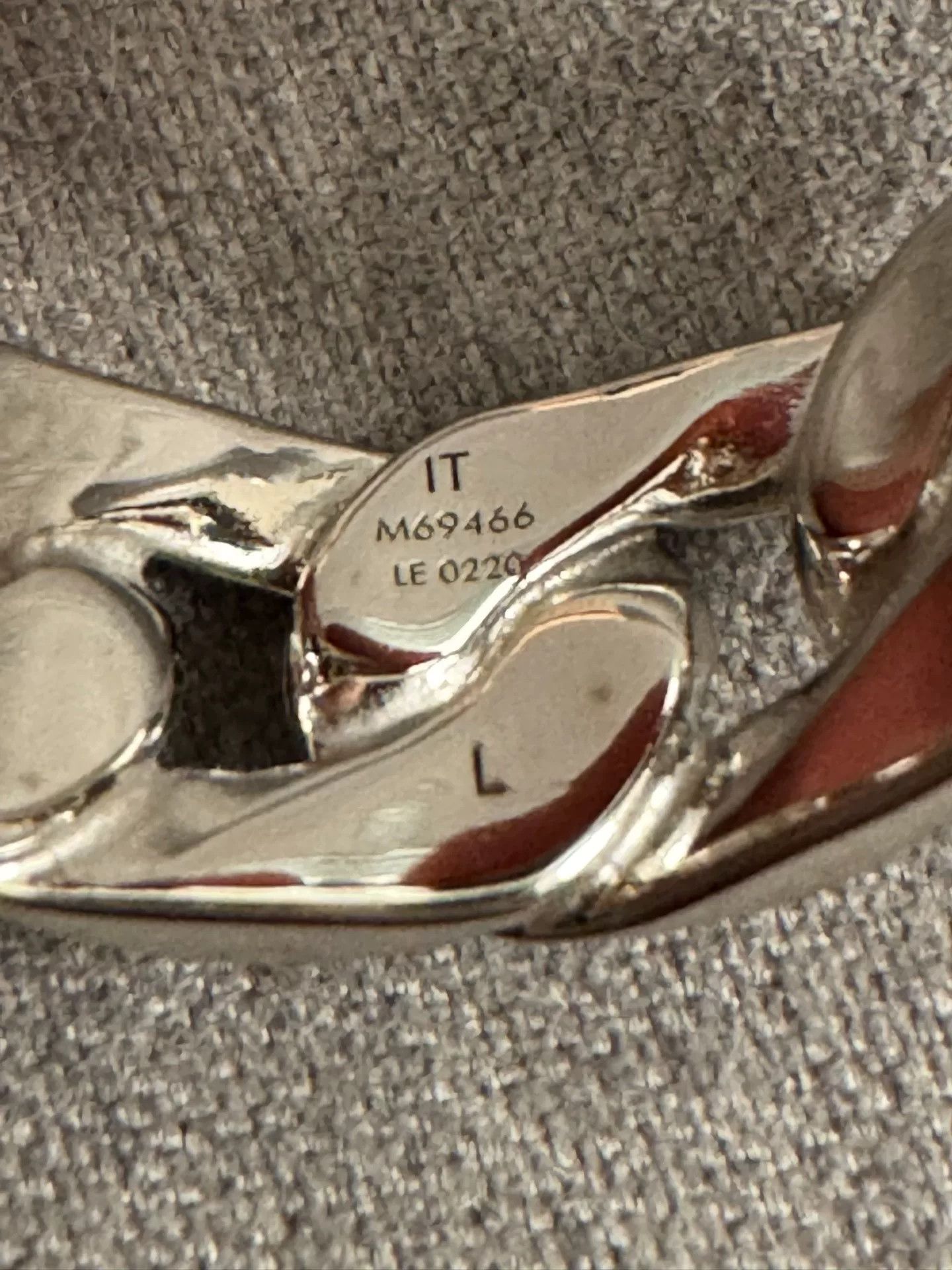 Louis Vuitton Louis Vuitton Chain Links Metal Ring Size ONE SIZE - 3 Thumbnail
