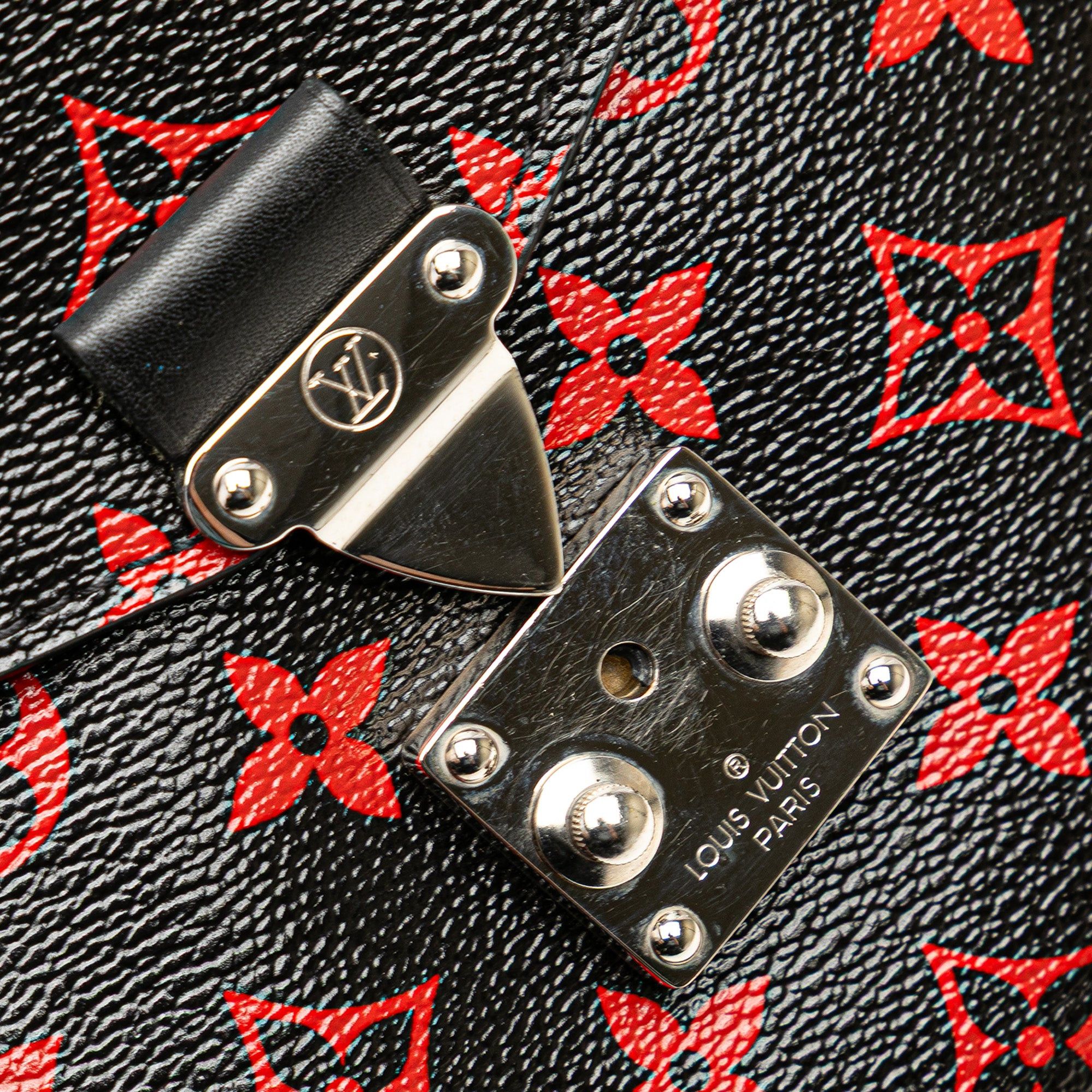 Louis Vuitton Monogram Infrarouge Pochette Metis Size ONE SIZE - 9 Thumbnail