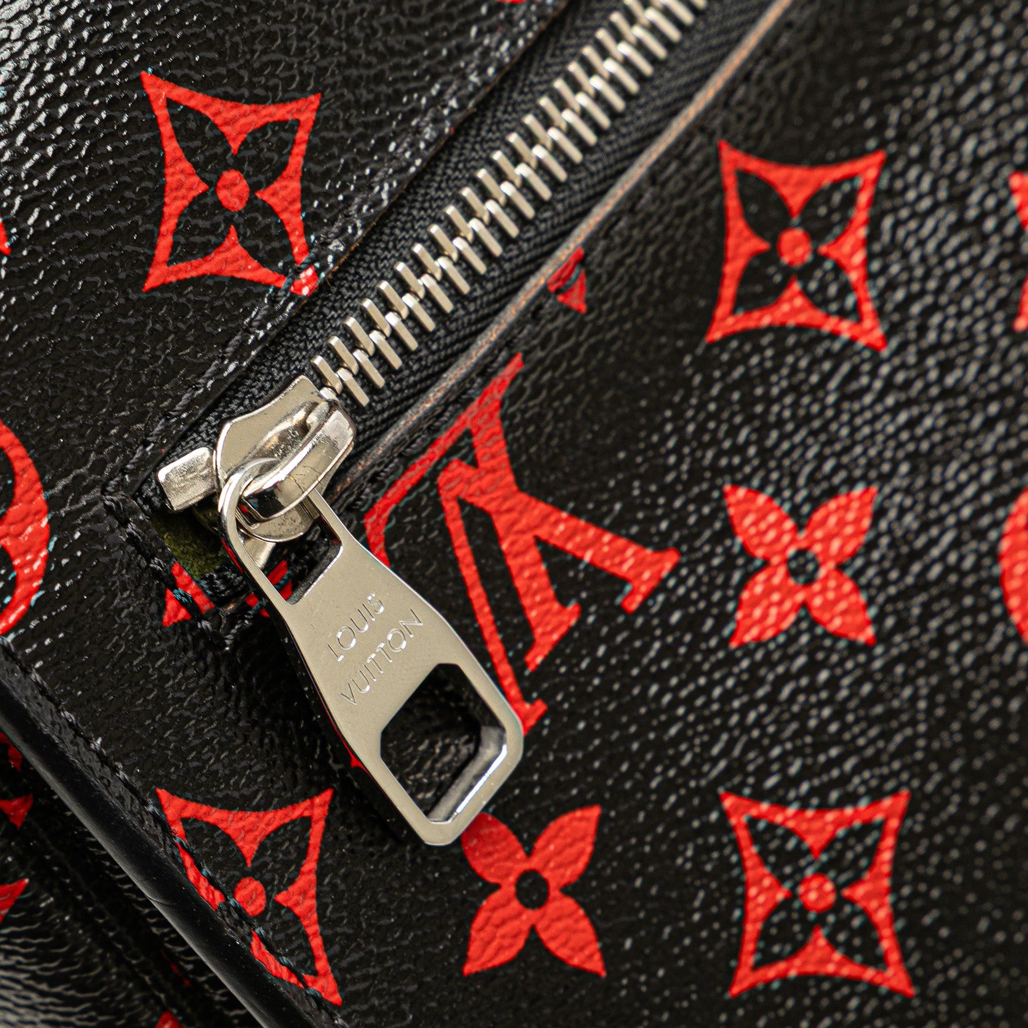Louis Vuitton Monogram Infrarouge Pochette Metis Size ONE SIZE - 8 Thumbnail