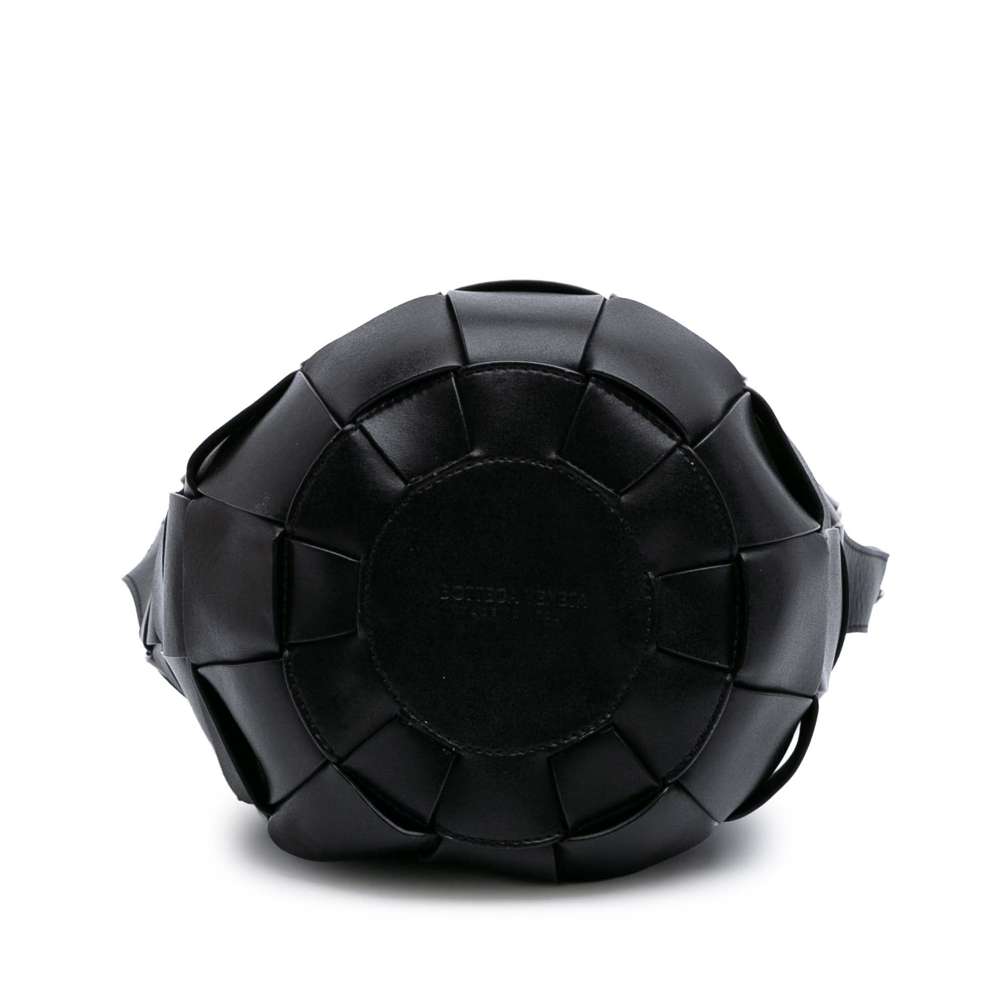 Bottega Veneta Nappa Intrecciato Casette Lantern Bucket Size ONE SIZE - 3 Thumbnail