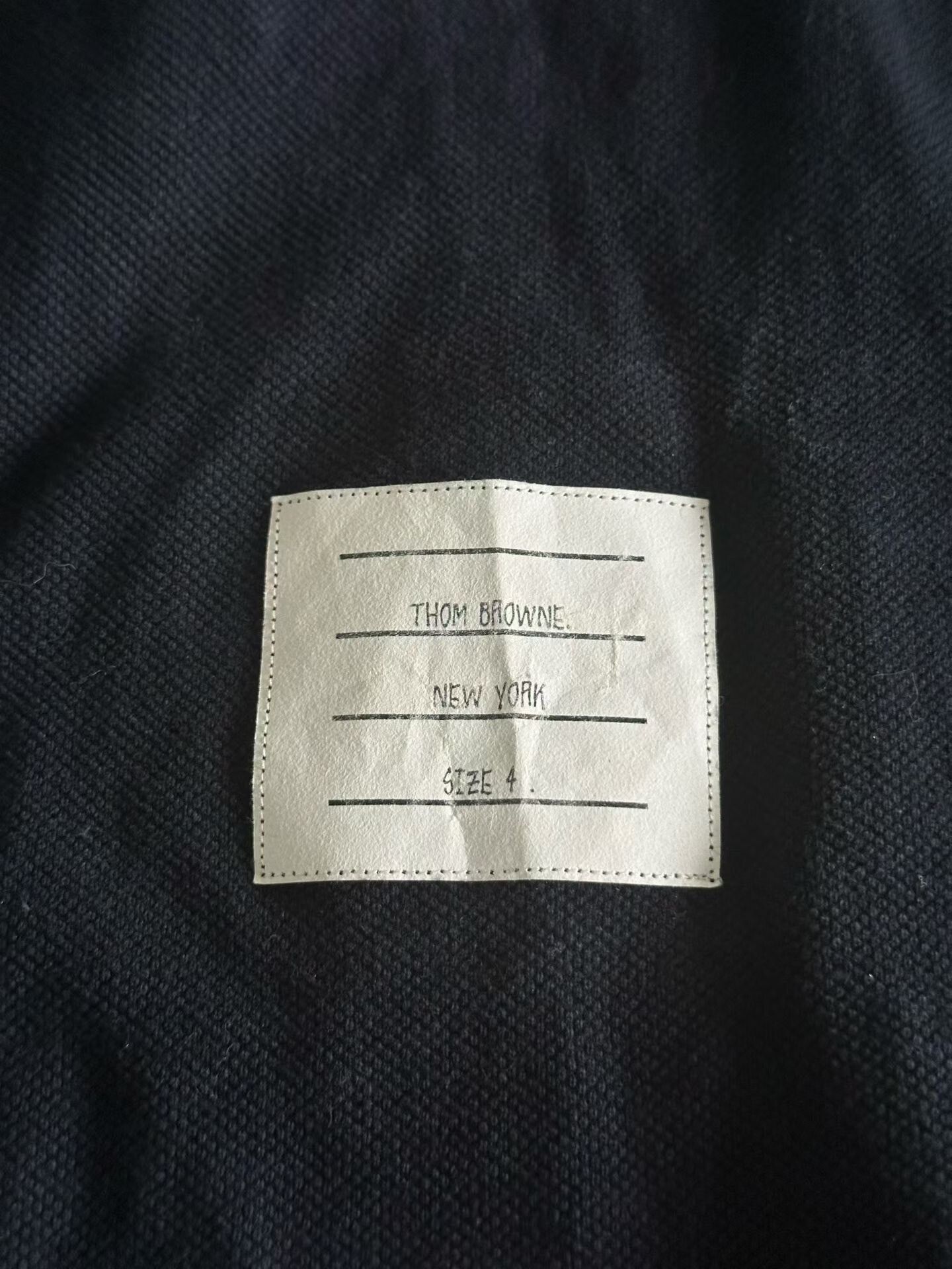 Thom Browne Thom Browne Navy Double Cuff Tag Shirt Size US XL / EU 56 / 4 - 4 Thumbnail