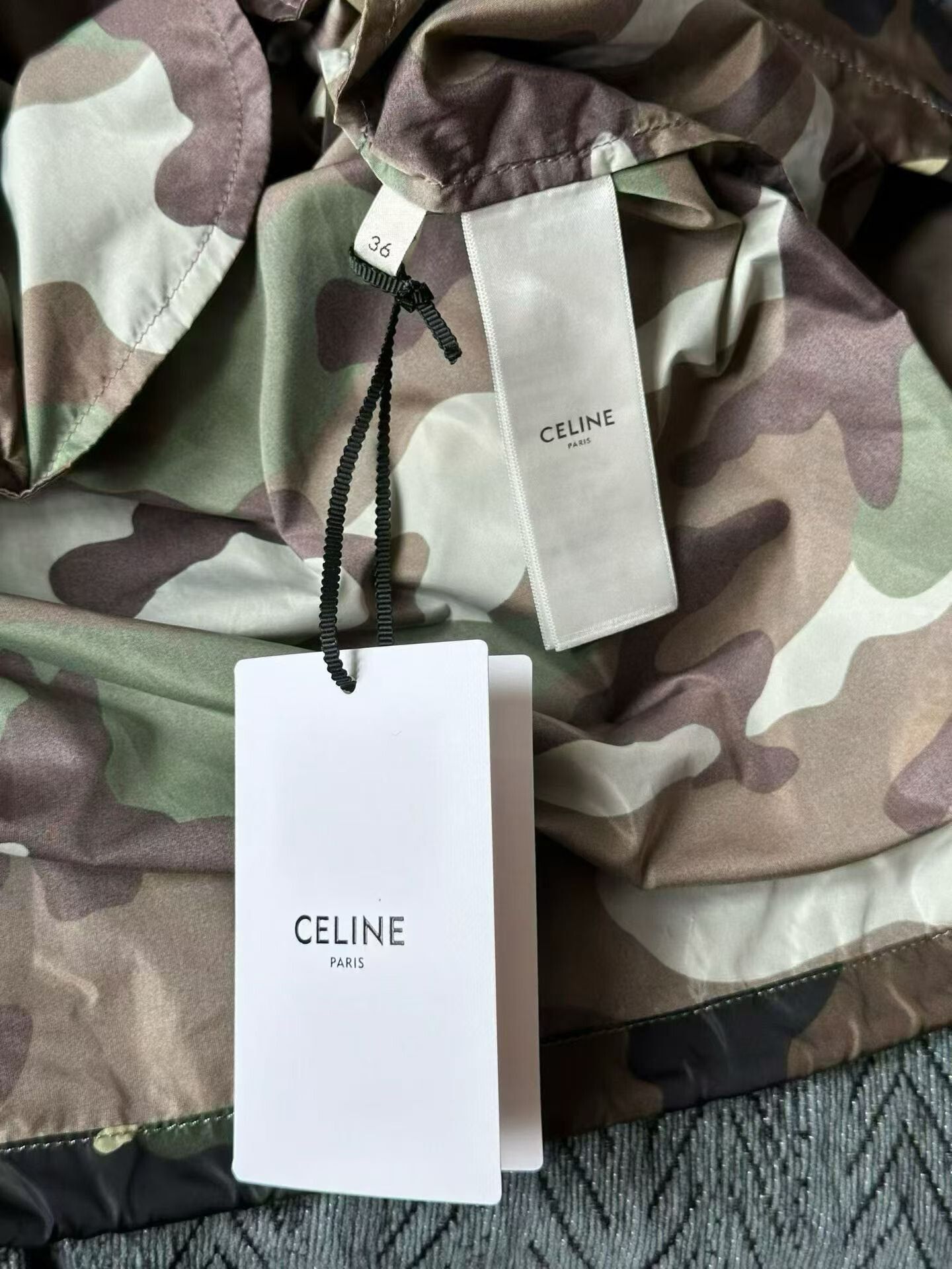 Celine Celine Camouflage Windbreaker Jacket Size XS / US 0-2 / IT 36-38 - 4 Thumbnail