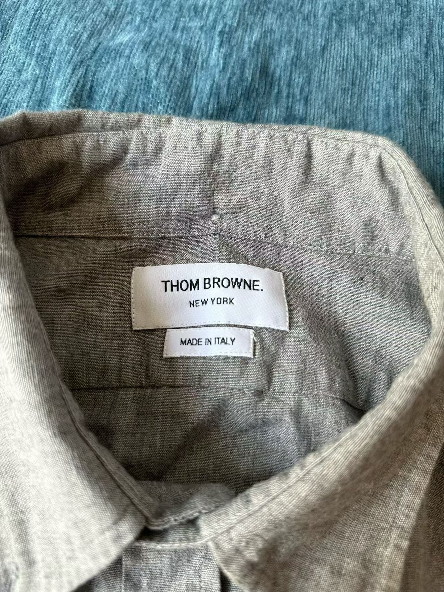 Thom Browne Thom Browne Gray Sleeve Logo Shirt Size US L / EU 52-54 / 3 - 2 Thumbnail