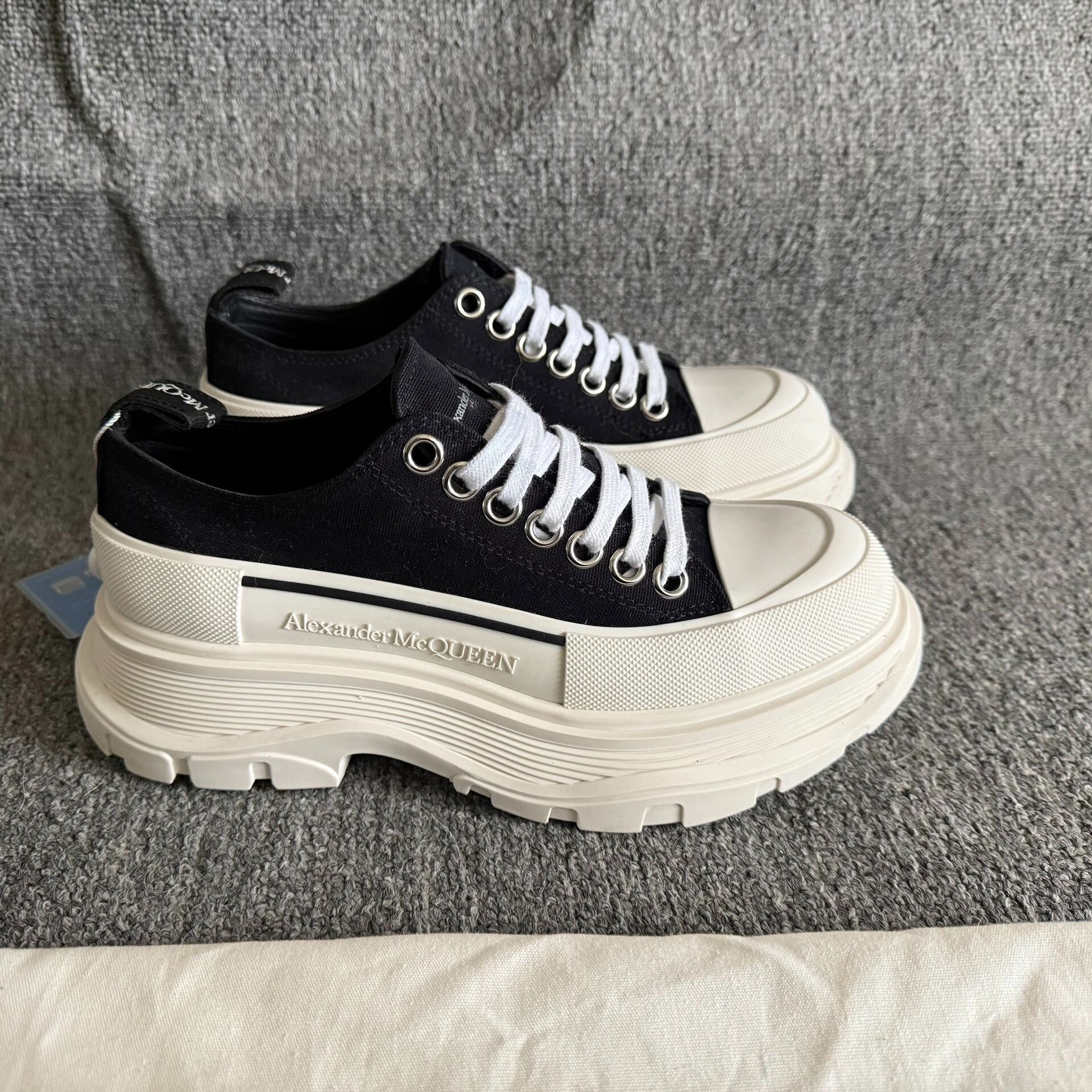 Alexander McQueen Alexander McQueen Platform Canvas Shoes Size US 5 / IT 35 - 5 Thumbnail