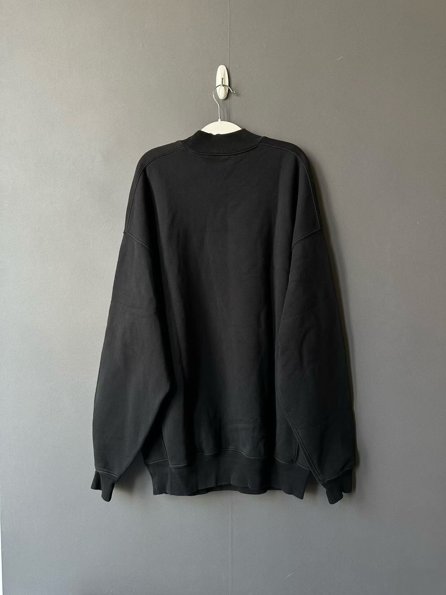 Balenciaga Balenciaga Black Portrait Sweatshirt Size US S / EU 44-46 / 1 - 3 Thumbnail
