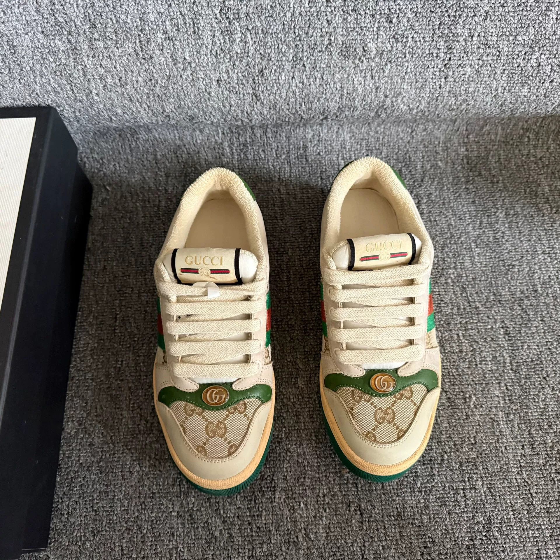 Gucci Gucci Distressed Green Tail Sneakers 35.5 Size US 4.5 / IT 34.5 - 3 Thumbnail