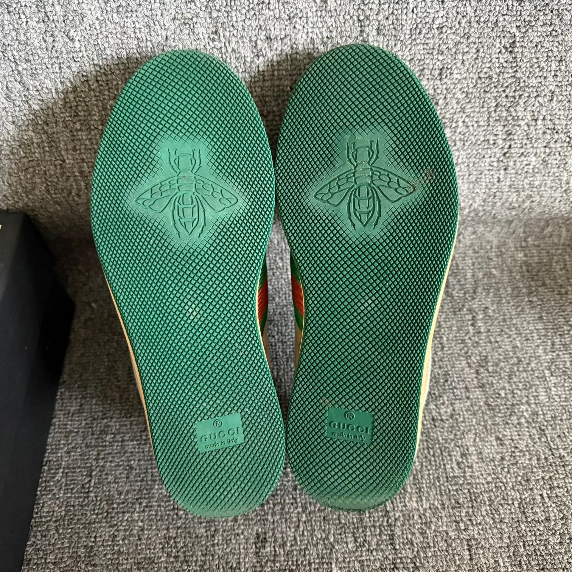 Gucci Gucci Distressed Green Tail Sneakers 35.5 Size US 4.5 / IT 34.5 - 7 Thumbnail